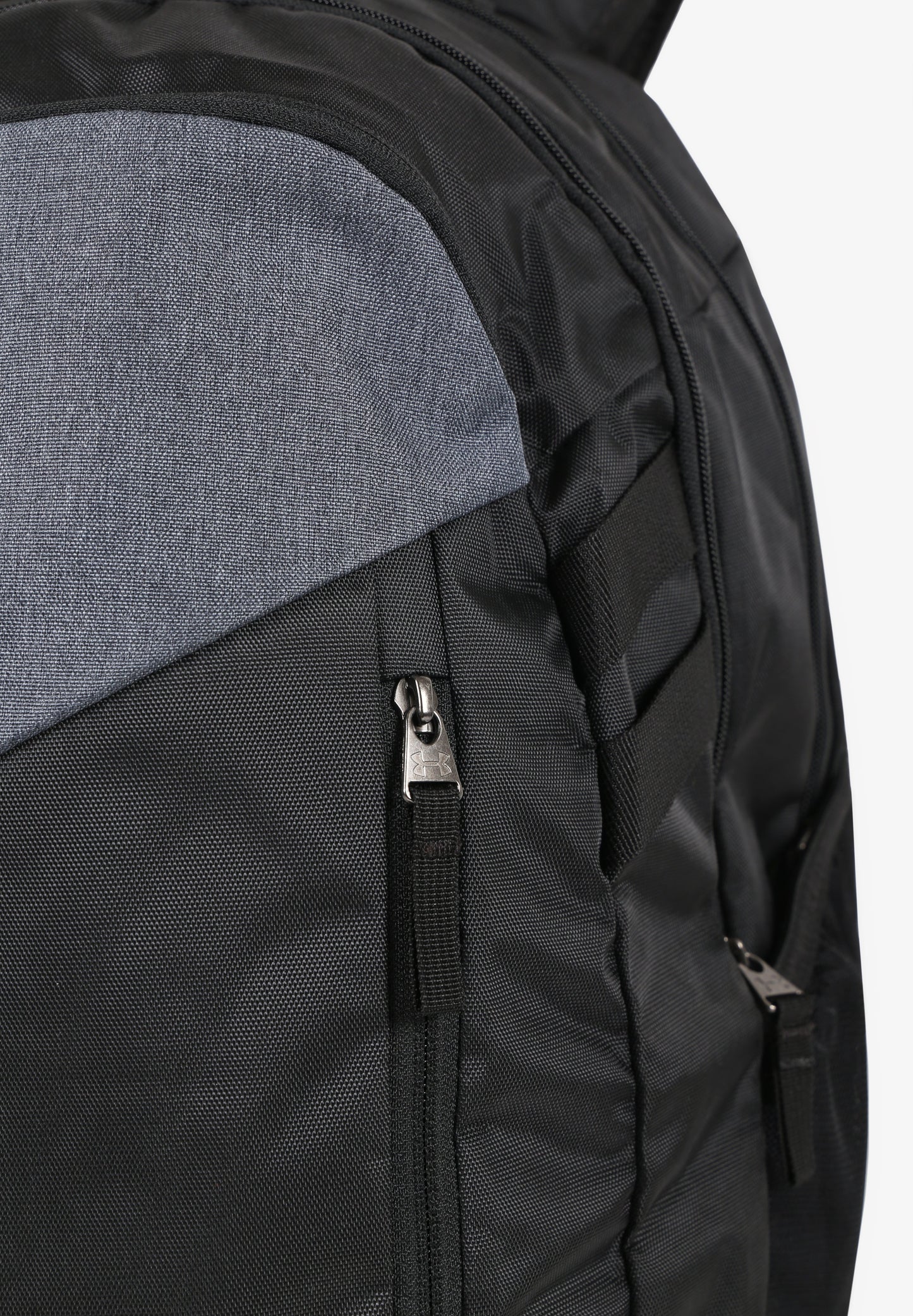UNDER ARMOUR | MOCHILA MULTIBOLSILLOS