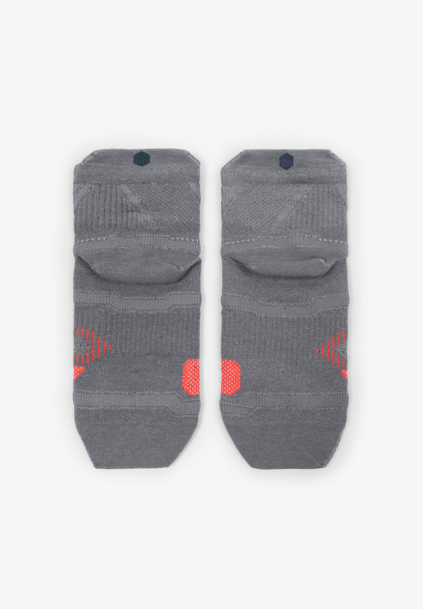 UNDER ARMOUR | MEIAS CURTAS