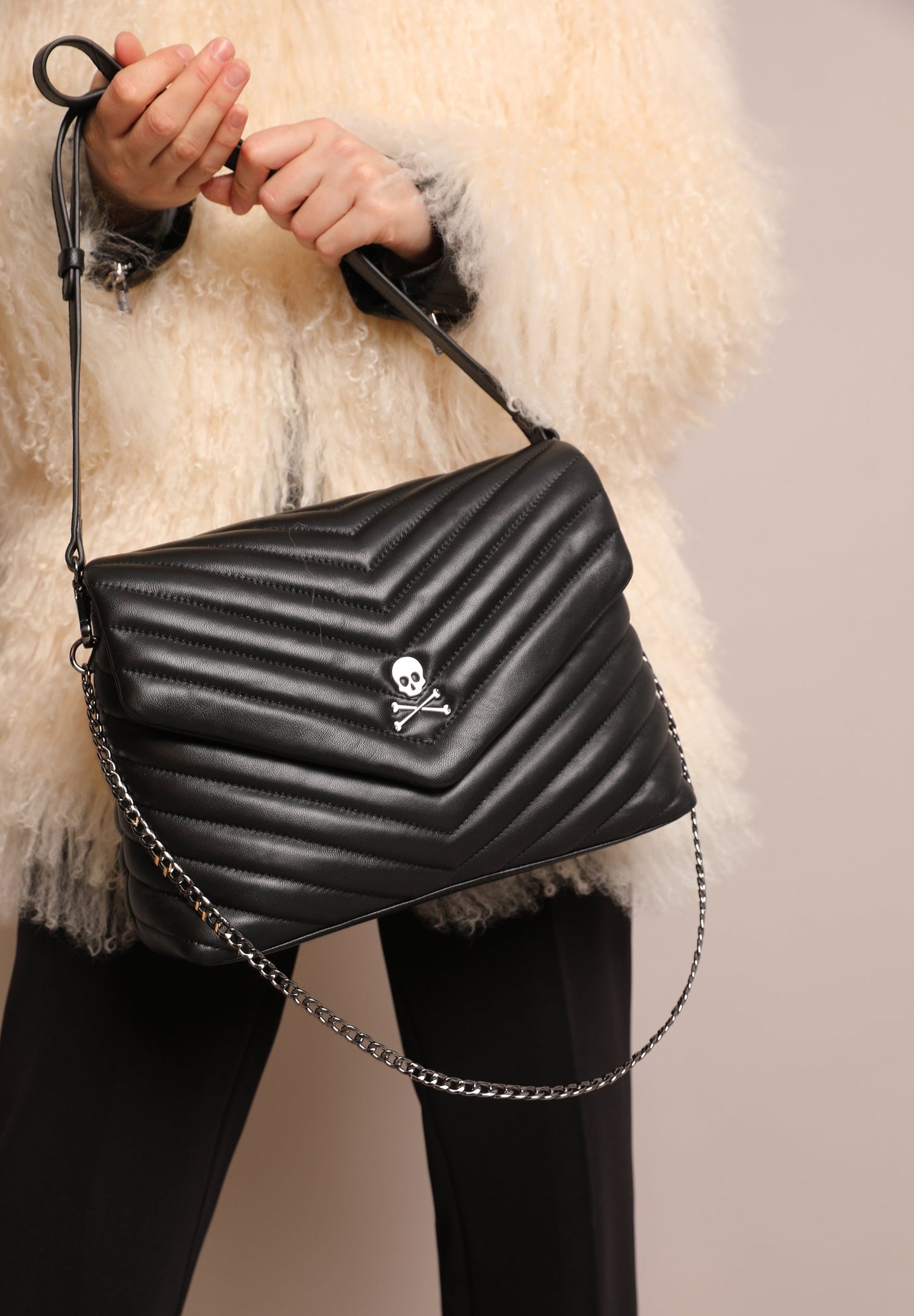 BOLSA DE PELE DE TIRACOLO ACOLCHOADA