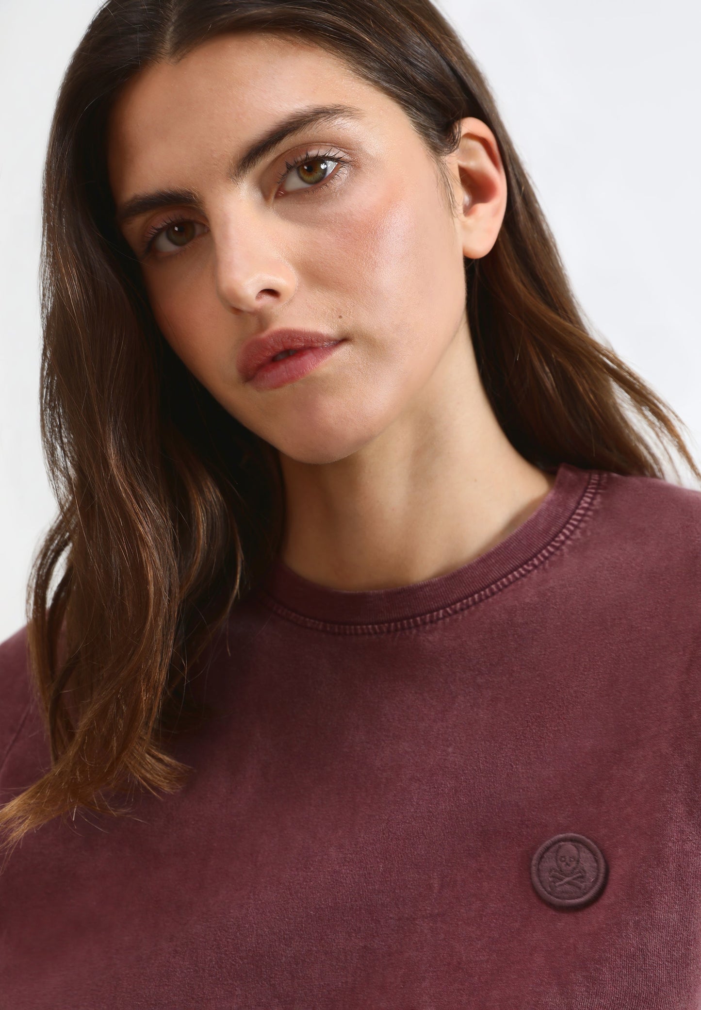 T-SHIRT COM LOGO REMENDO