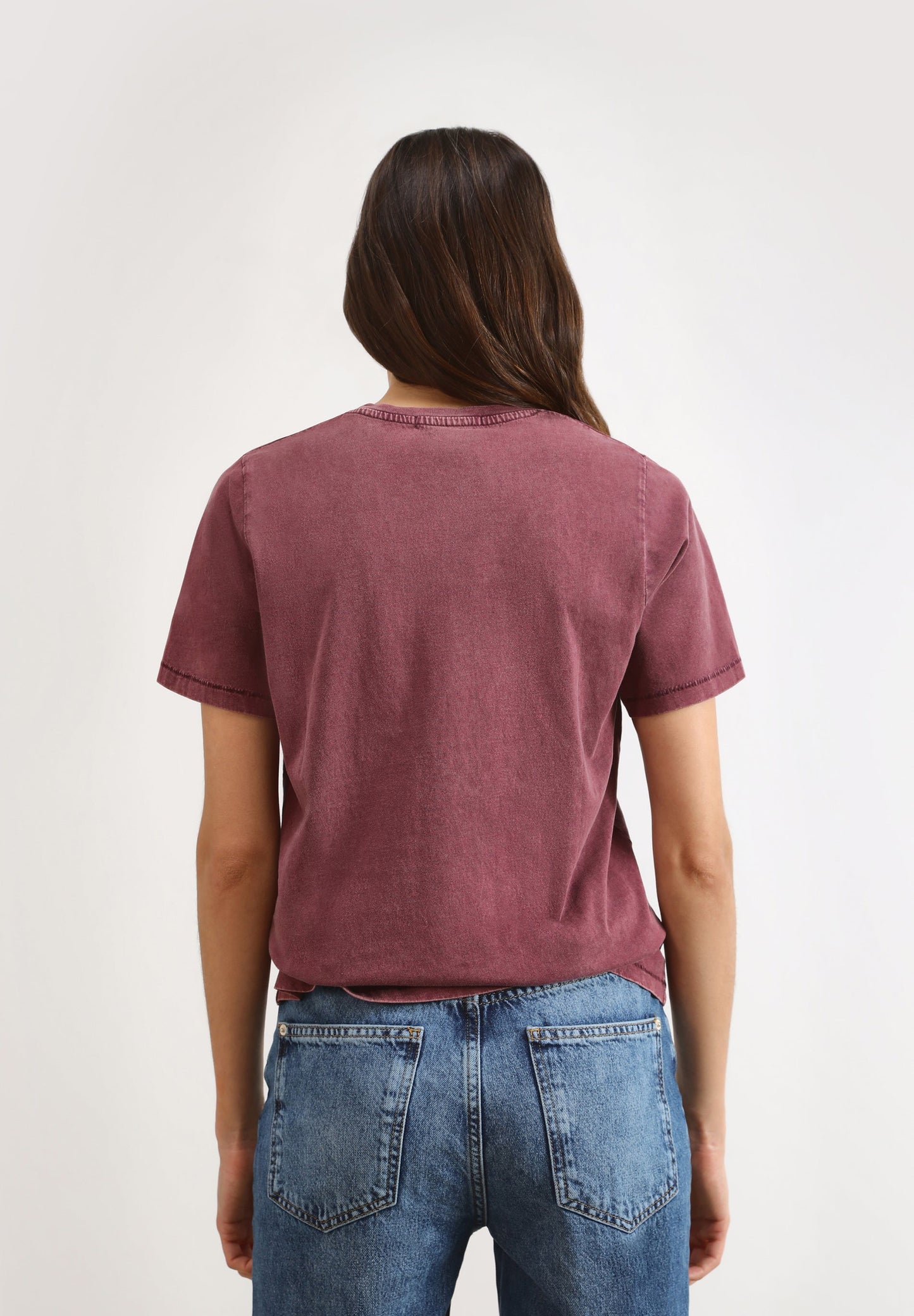 T-SHIRT COM LOGO REMENDO