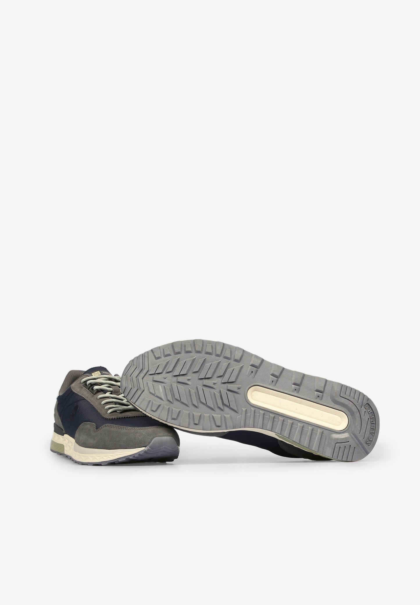 SAPATILHAS COM LOGO LATERAL