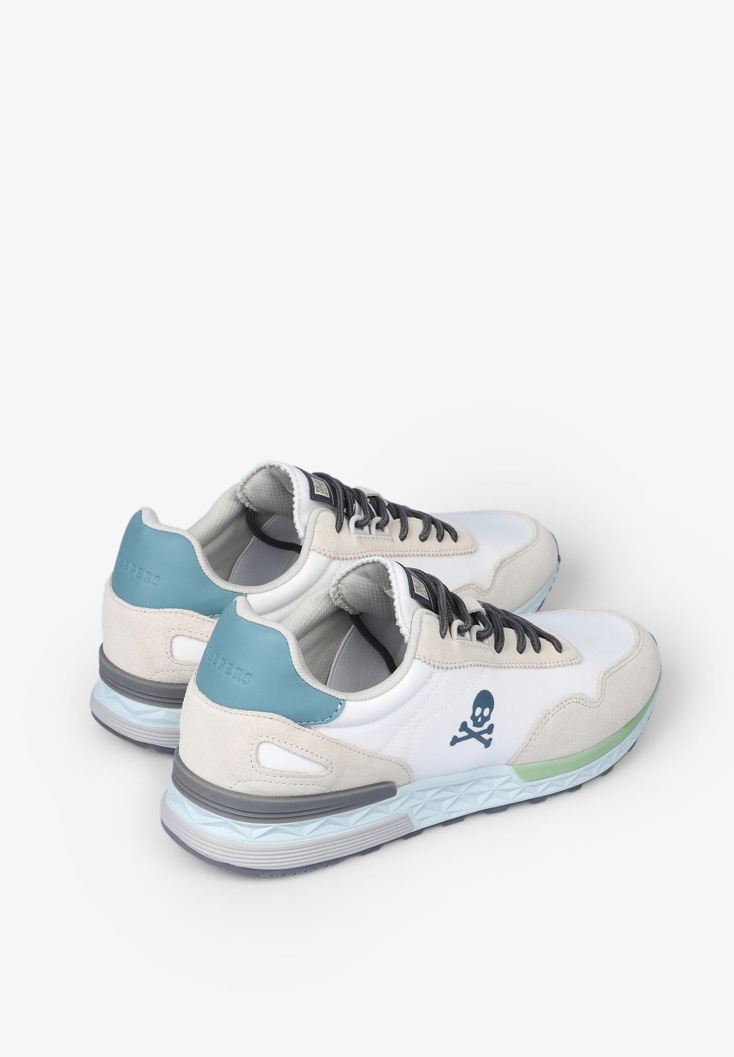 SAPATILHAS COM LOGO LATERAL