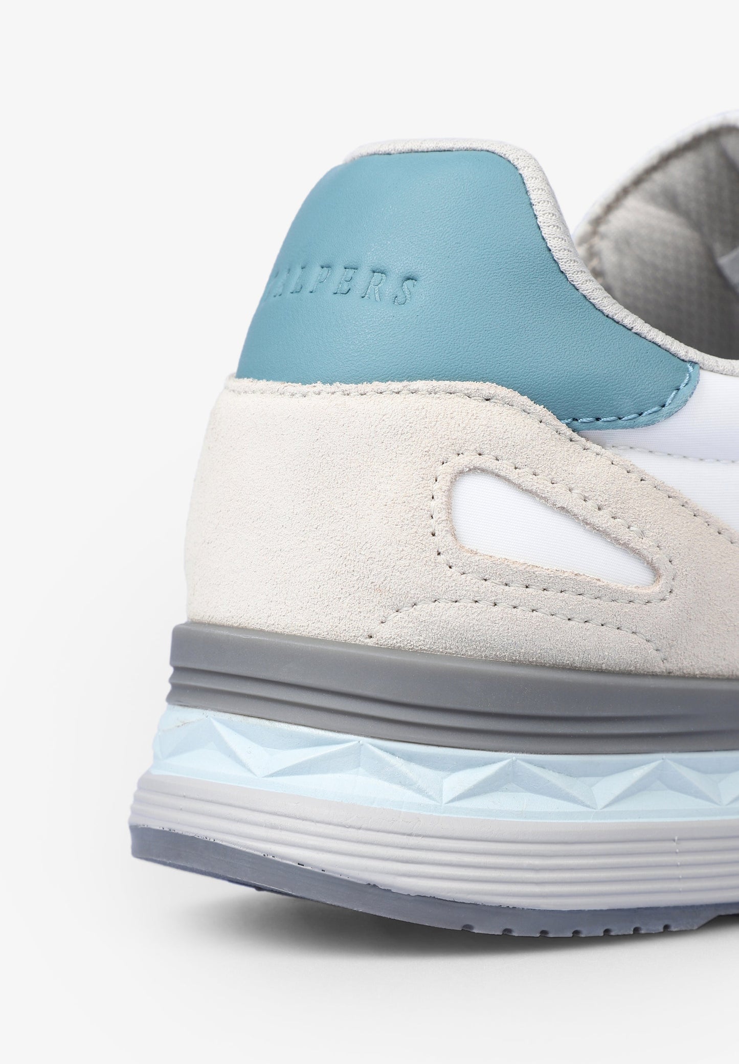 SAPATILHAS COM LOGO LATERAL