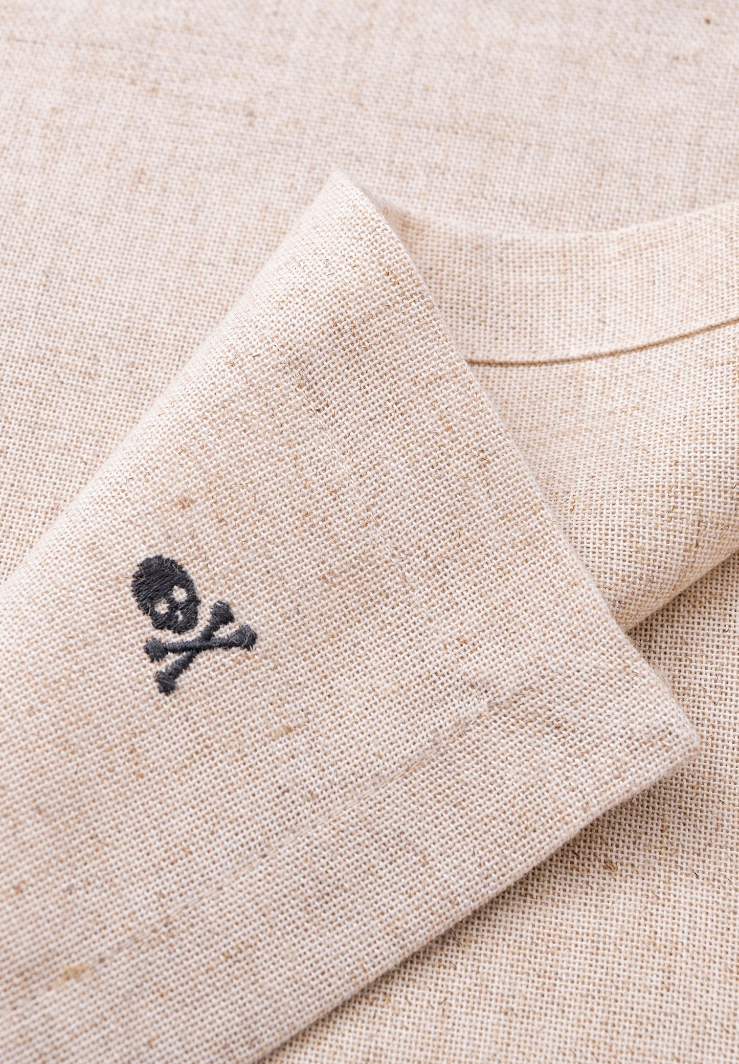 TOALHA DE MESA COM SKULL