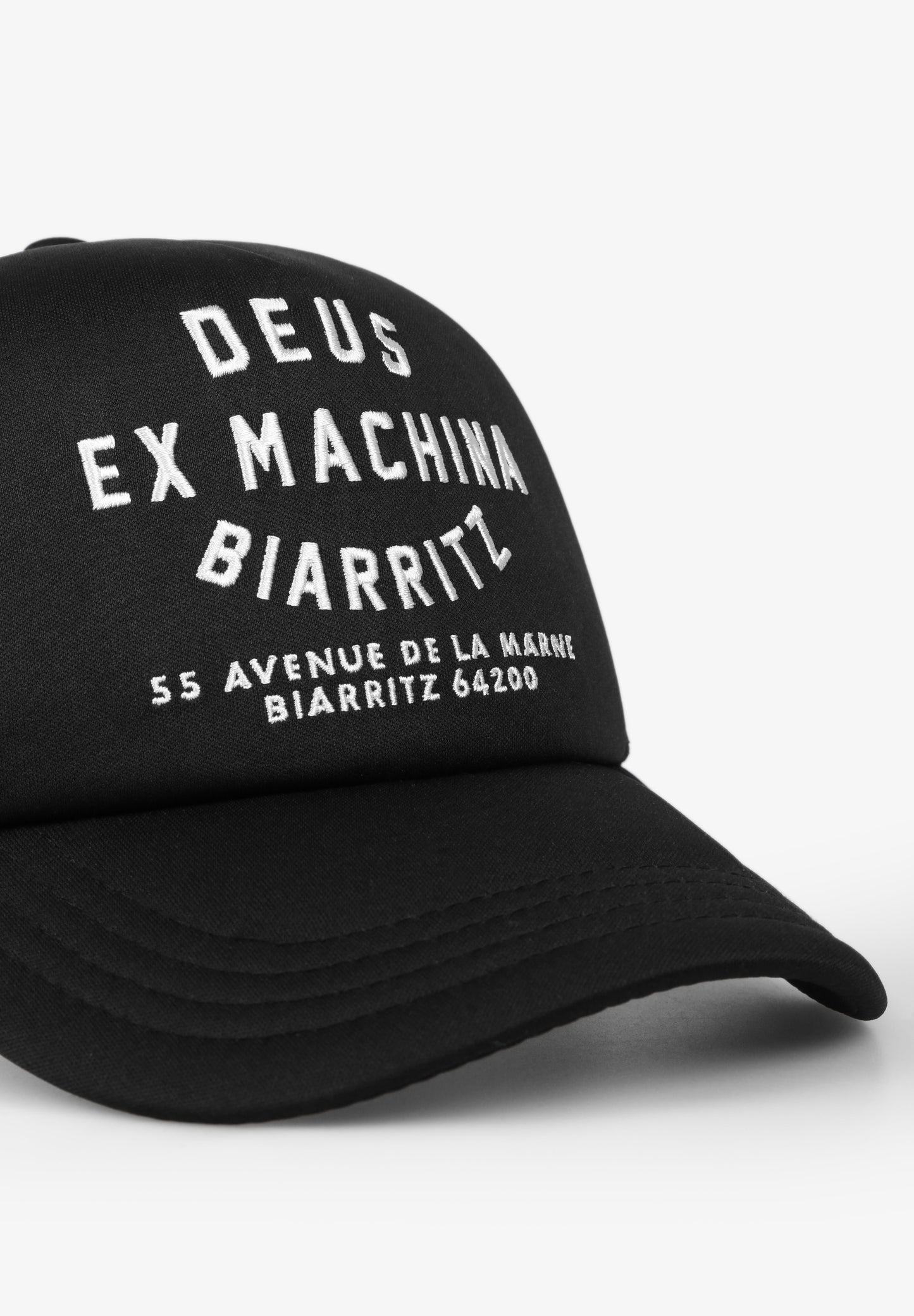DEUS EX MACHINA | BONÉ TRUCKER BIARRITZ ADDRESS