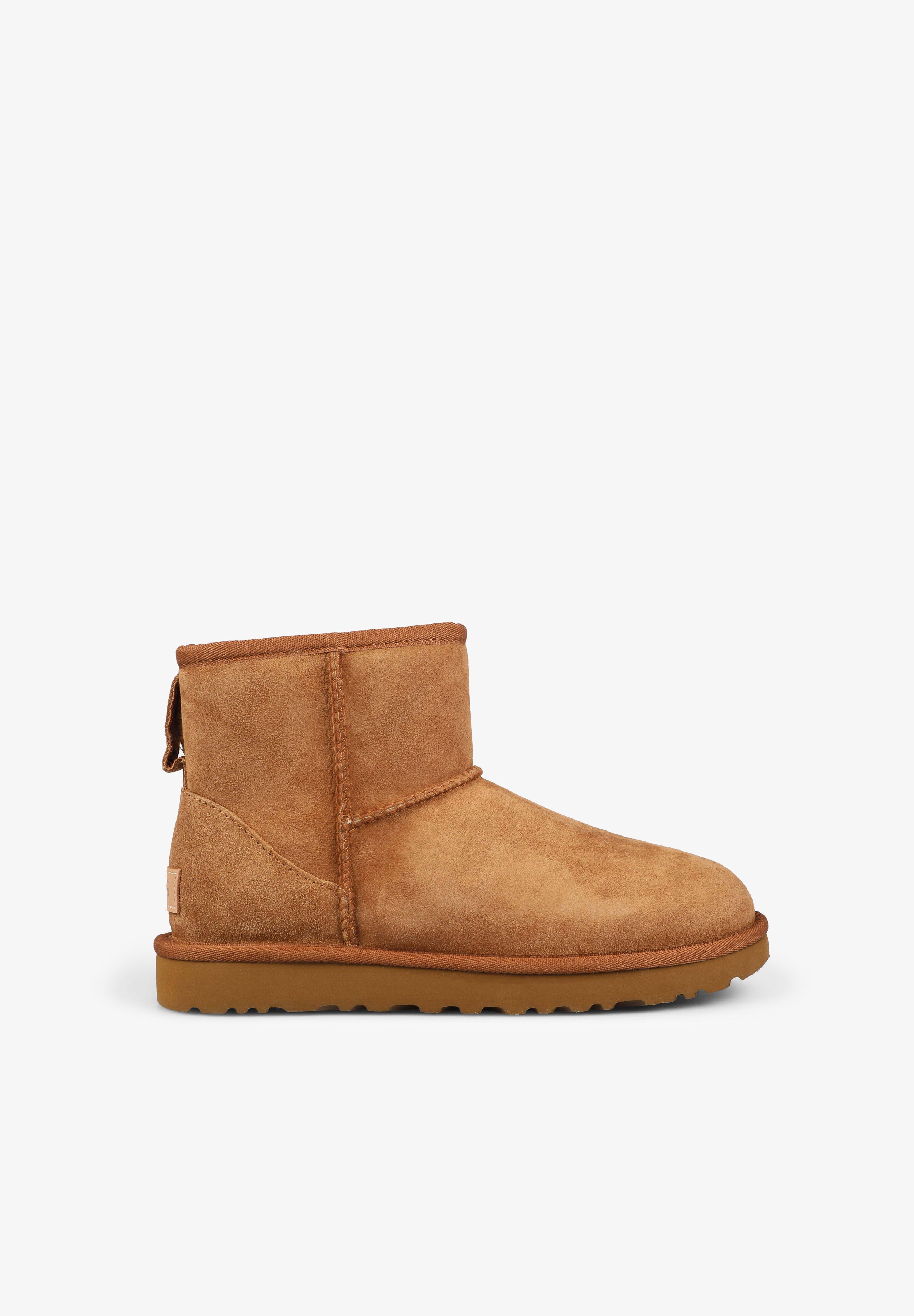 UGG | BOTAS CLÁSSICAS MINI II DE MULHER
