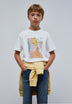 T-SHIRT COM DESENHO DE LOGÓTIPO ATRÁS
