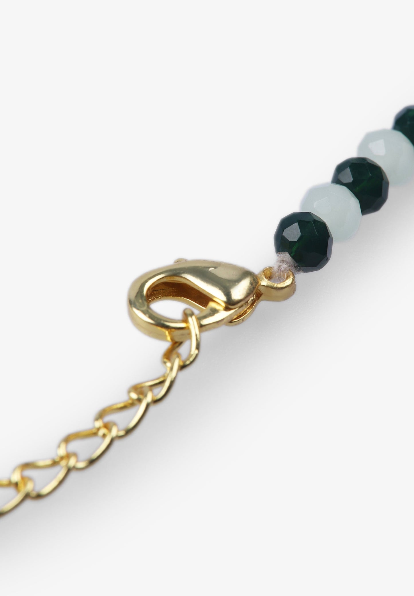COLAR DE MISSANGAS COM SKULL