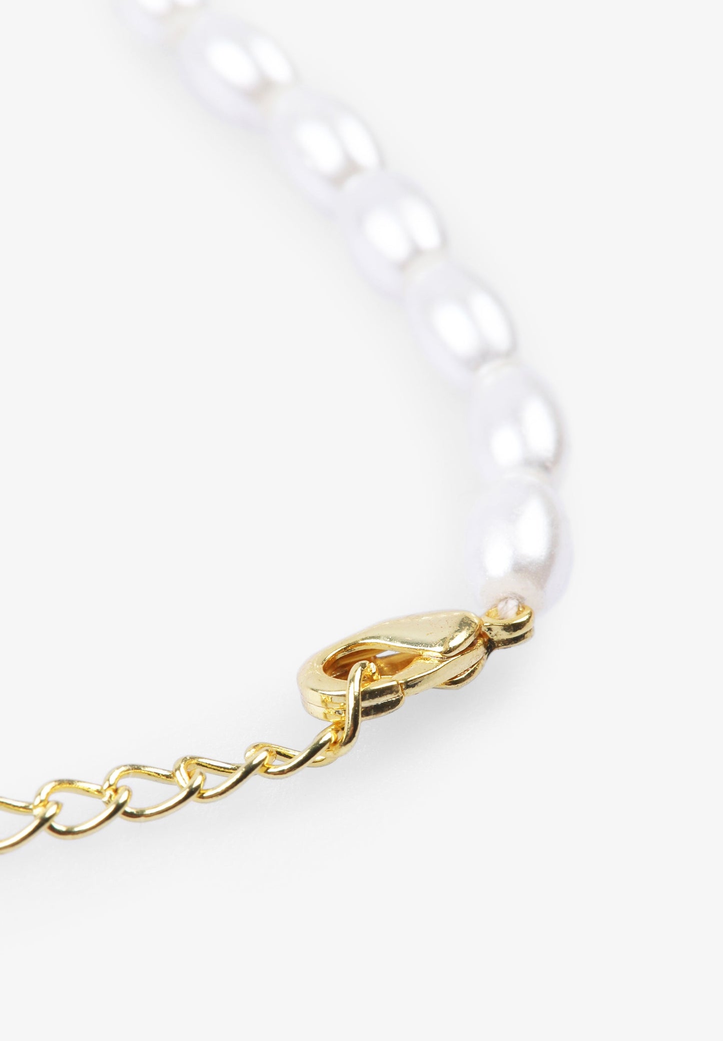 COLAR DE MISSANGAS COM SKULL