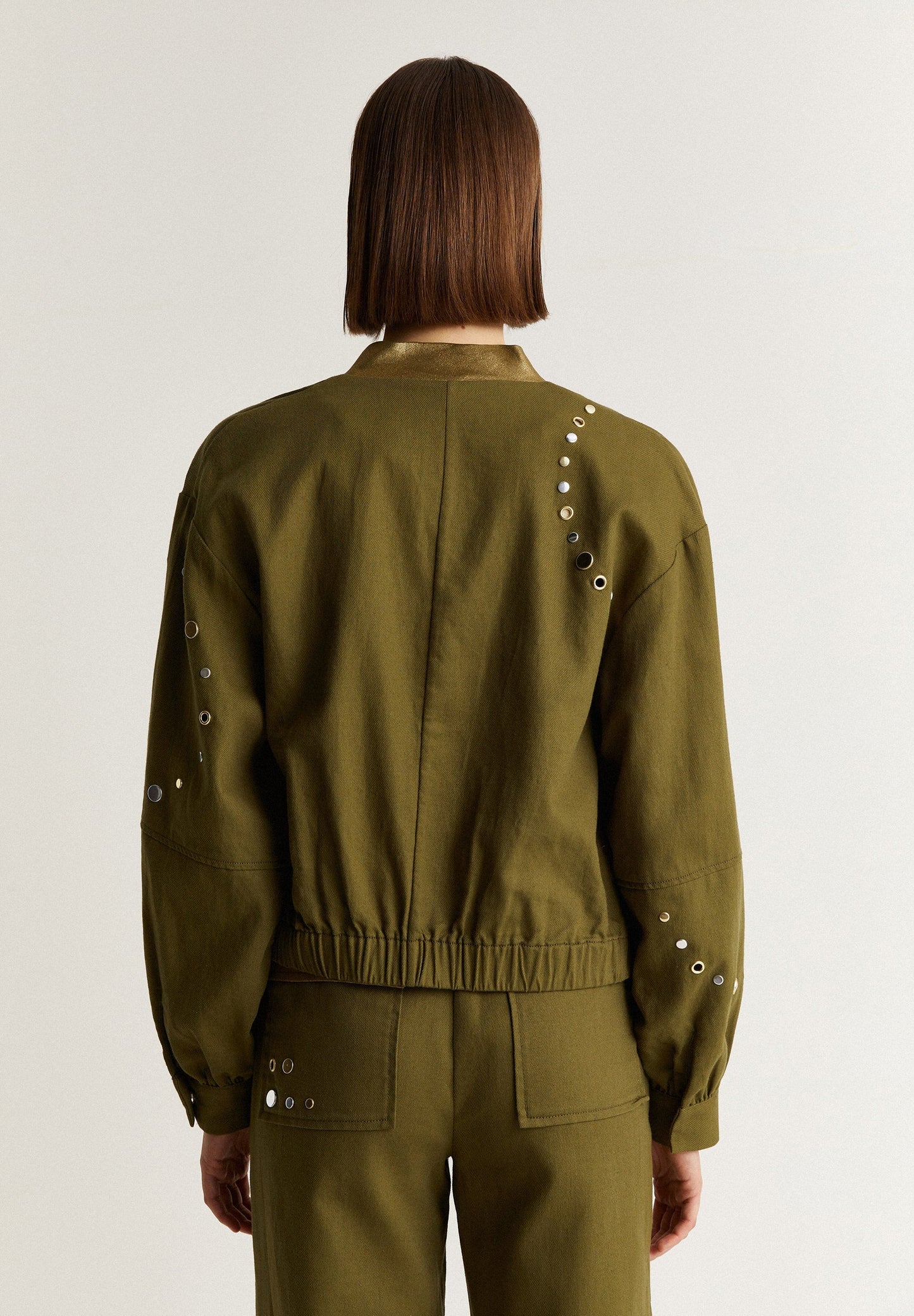 CARDIGAN BOMBER COM TACHAS