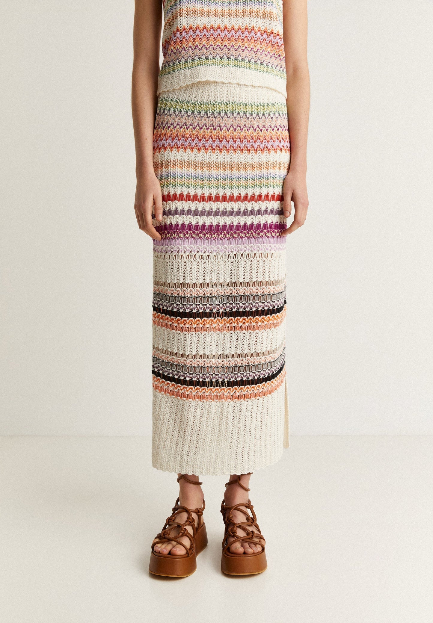 SAIA MIDI DE CROCHET ÀS RISCAS