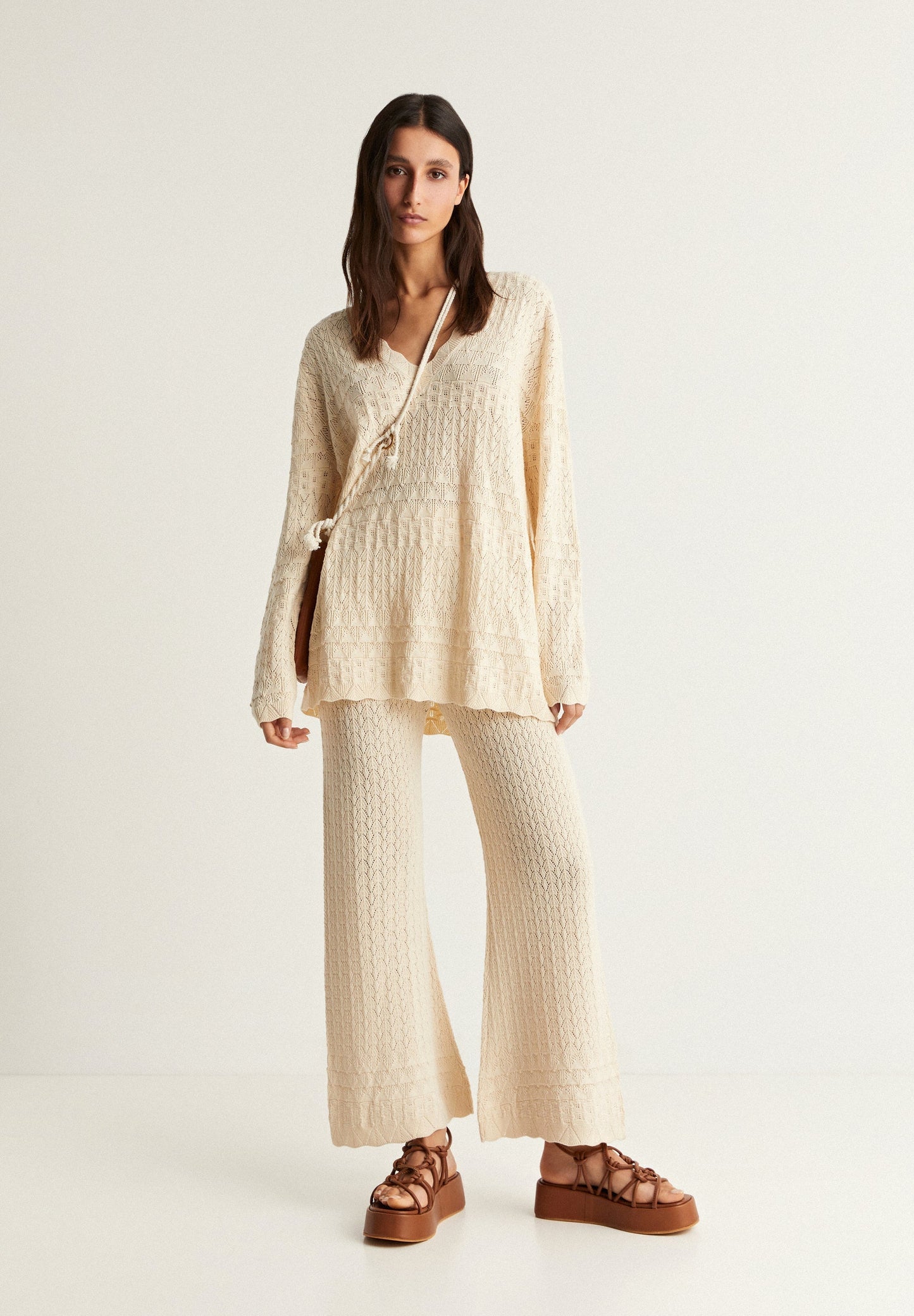 SWEATER EM CROCHÉ