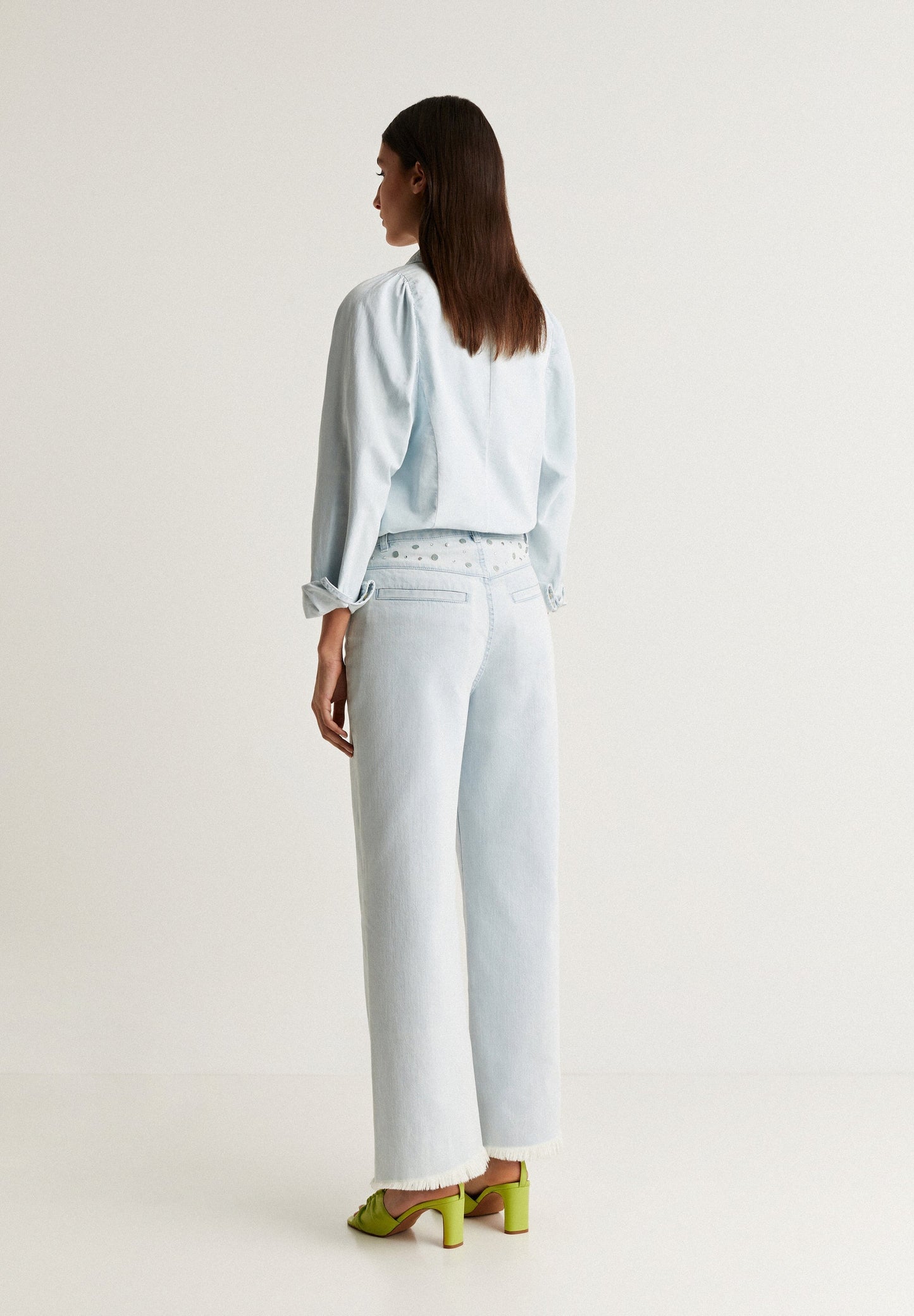 CALÇAS JEANS CULOTTE PORMENOR TACHAS