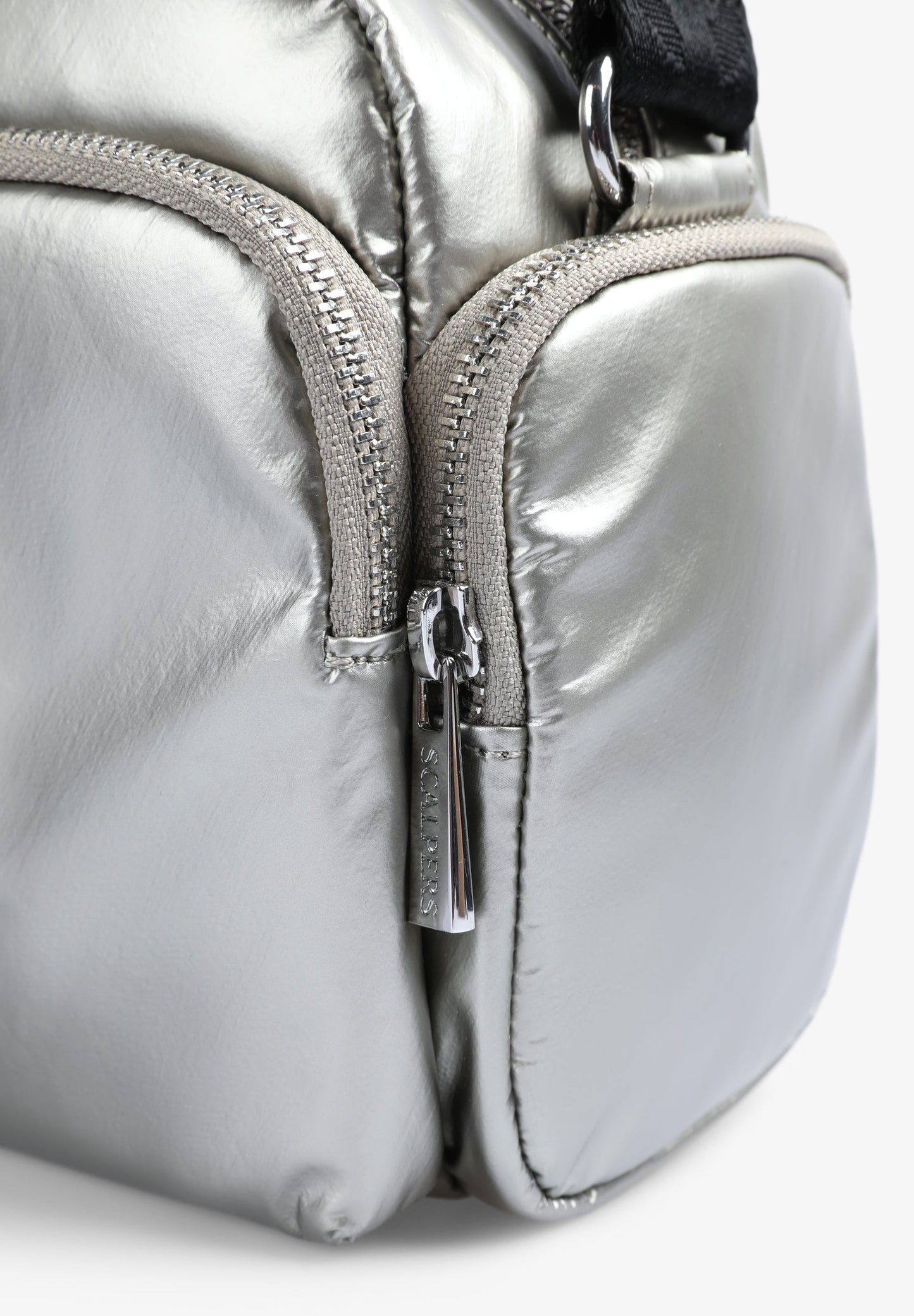 BOLSA A TIRACOLO COM BOLSOS