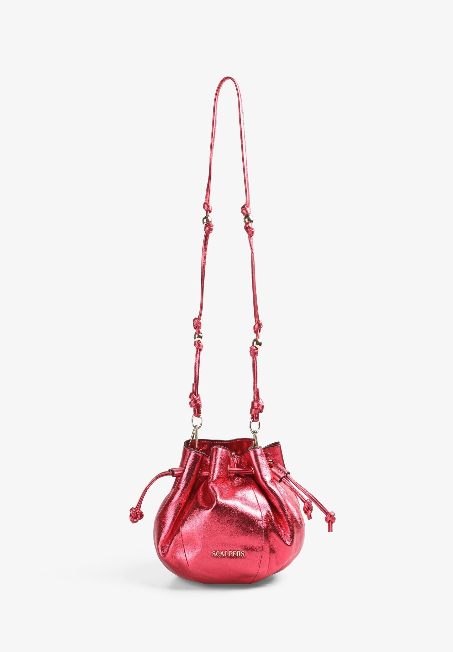 BOLSA BUCKET BAG EM PELE METALIZADA