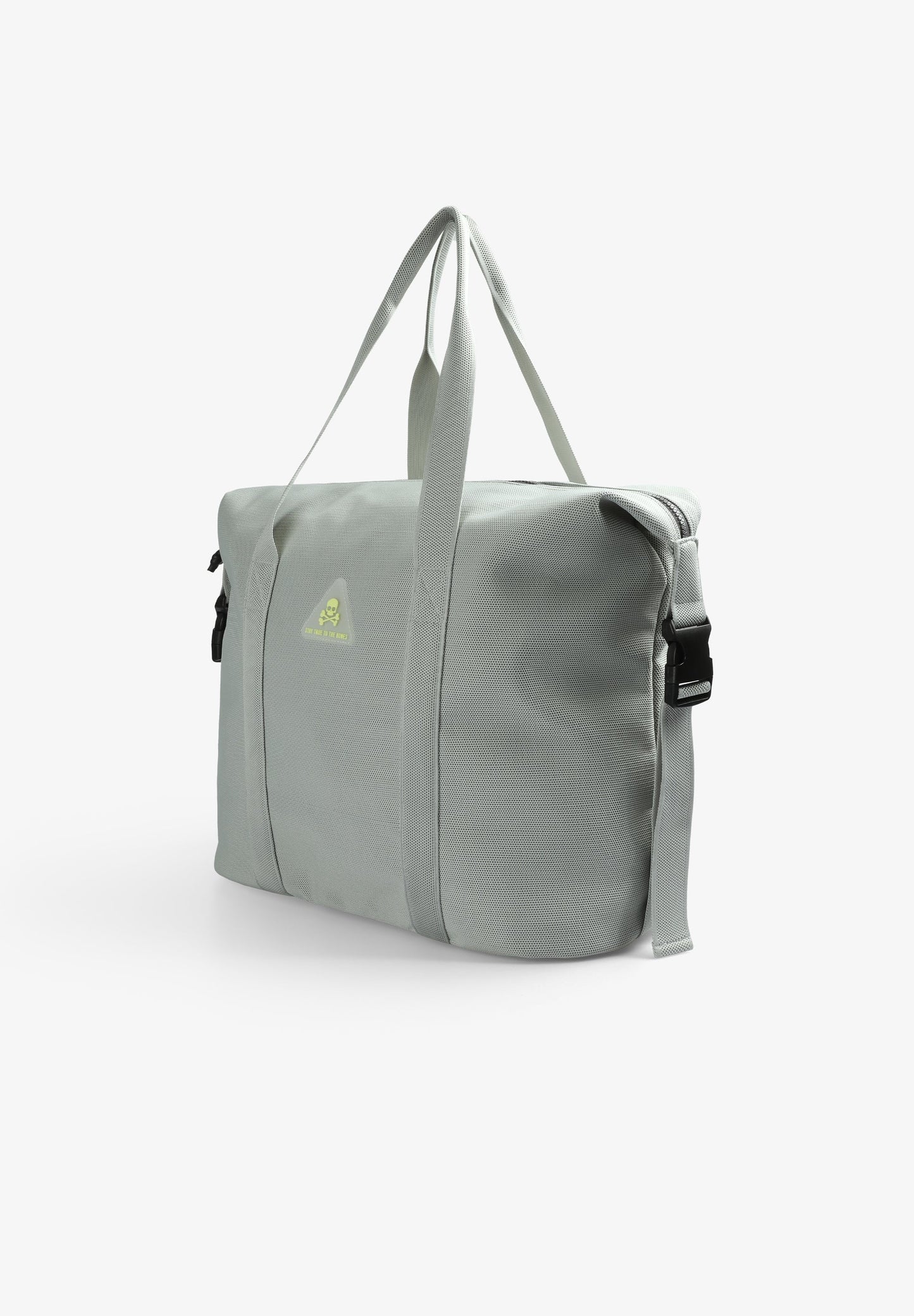 BOLSA DE VIAGEM FLYKNIT COM REMENDO