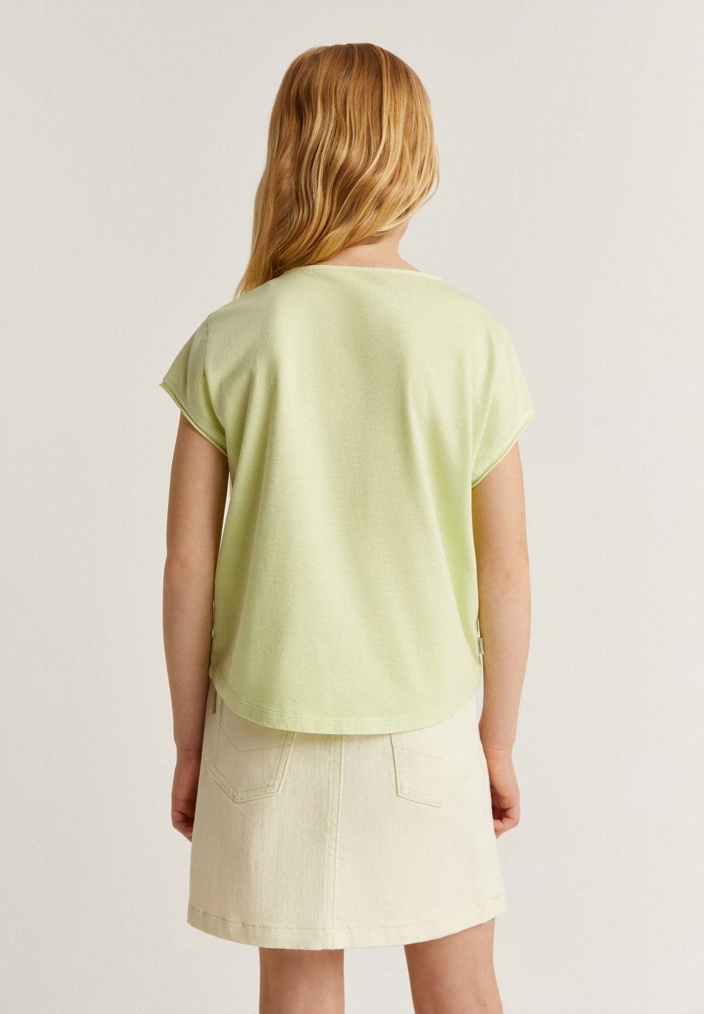 T-SHIRT COM LOGO PADRÃO ZIGZAG