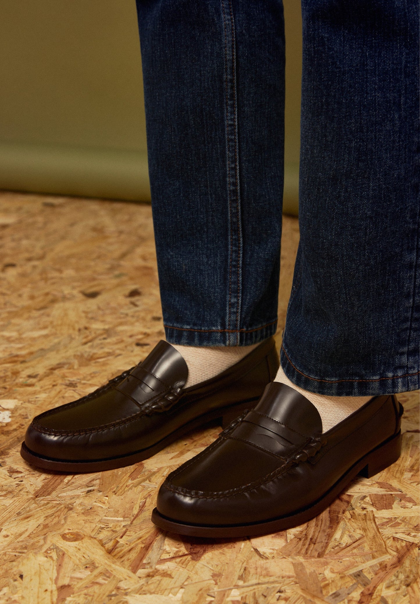 MOCASSINS EM PELE
