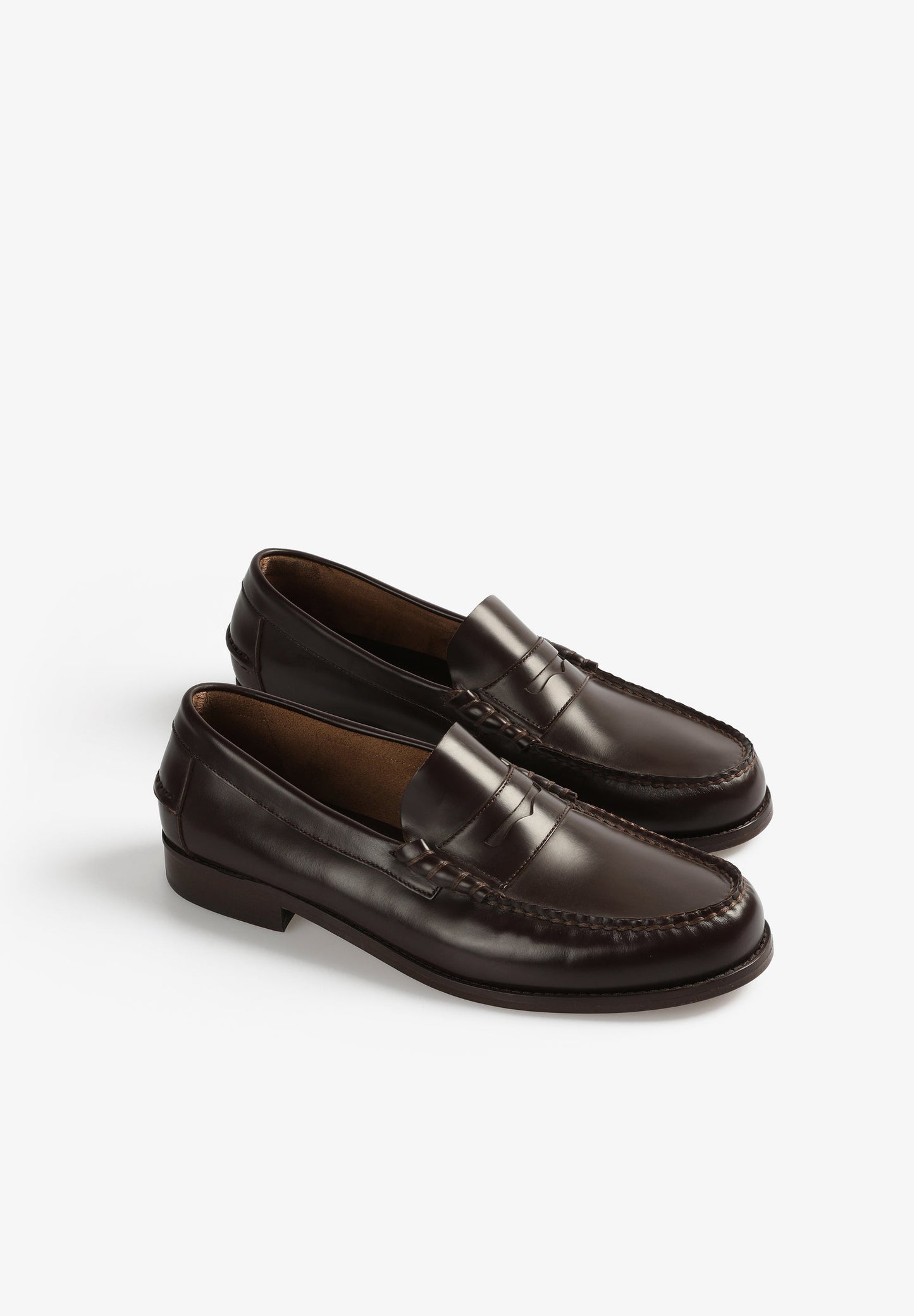 MOCASSINS EM PELE
