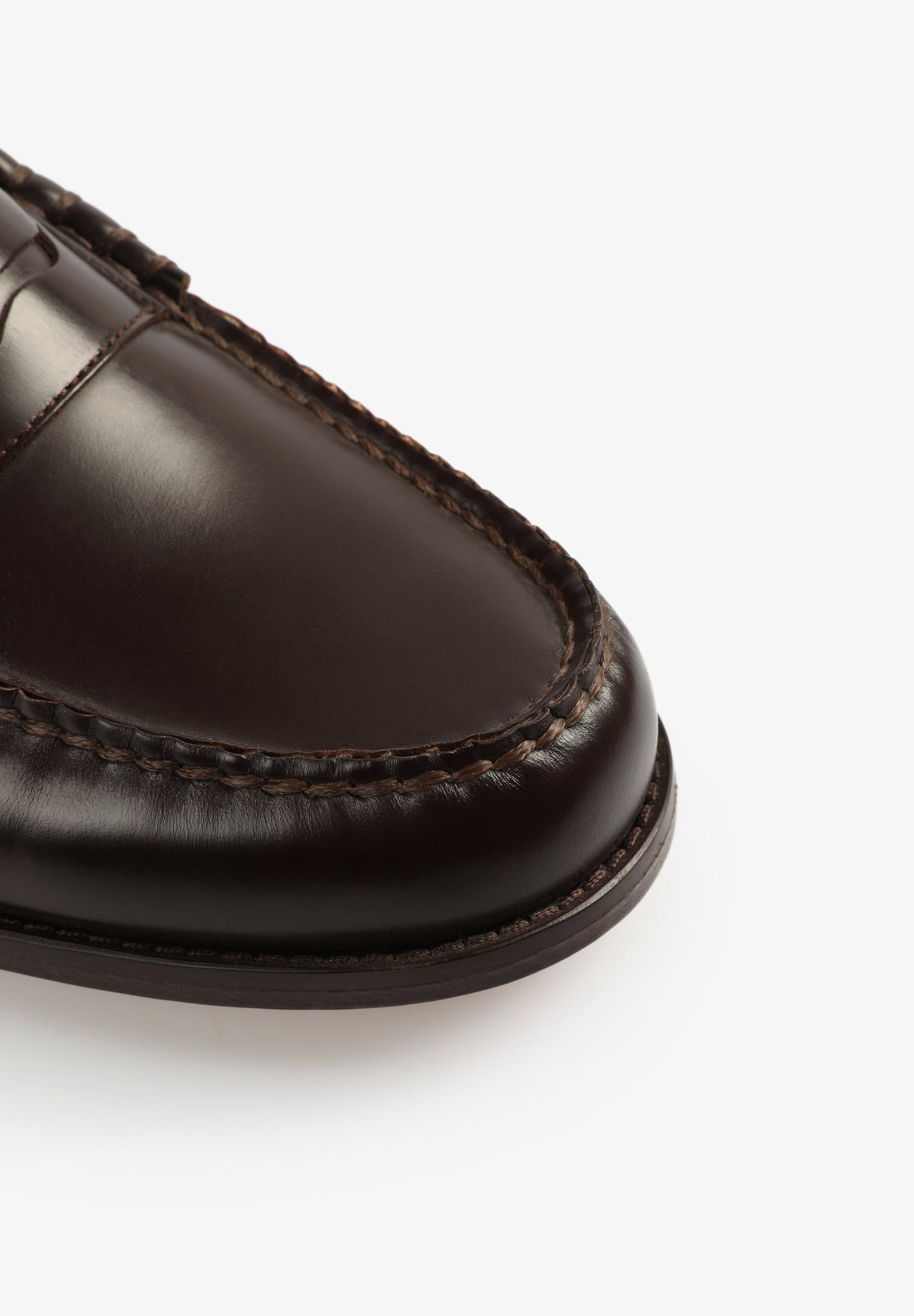 MOCASSINS EM PELE
