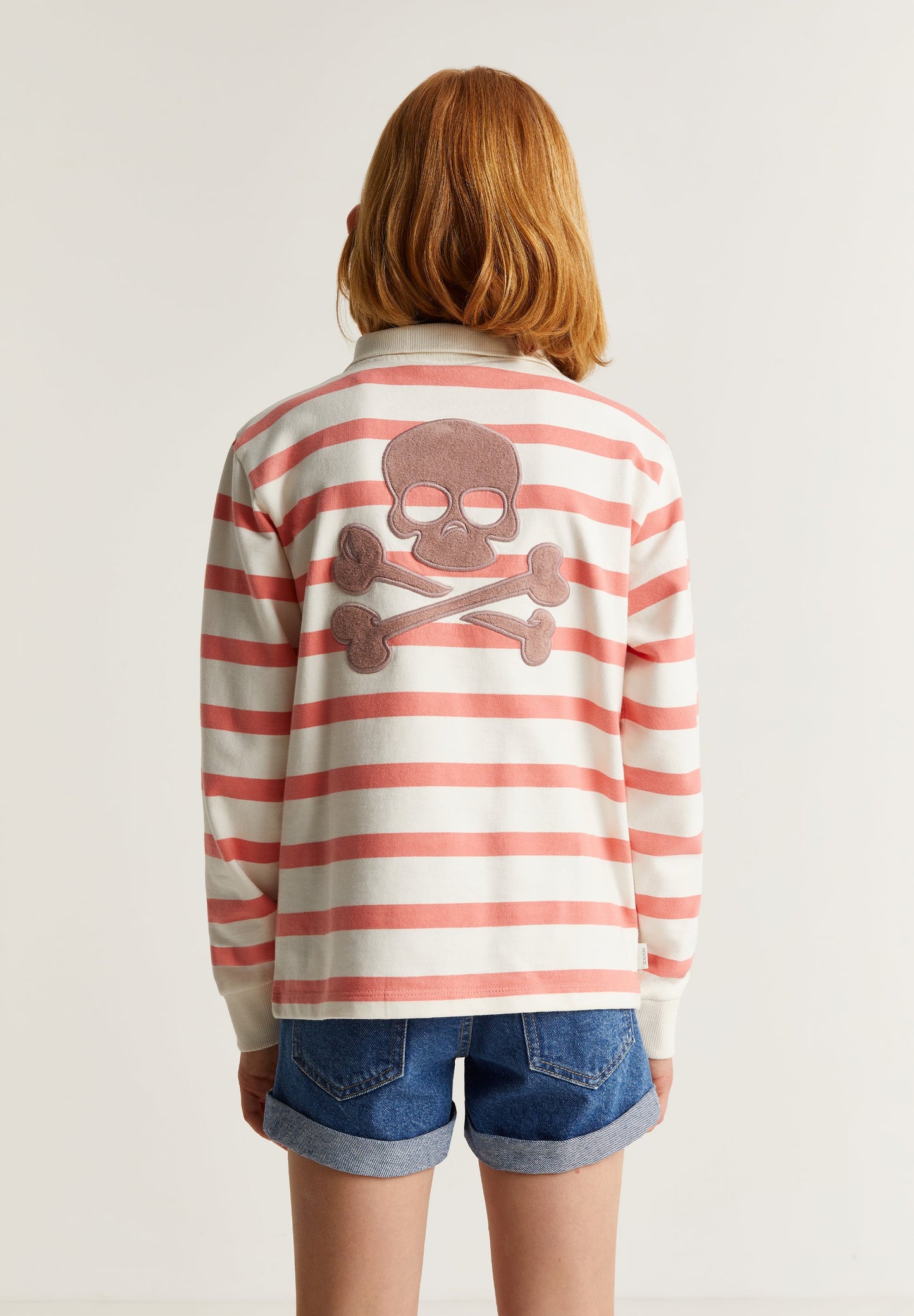 SWEATSHIRT RISCAS PORMENOR ZIP