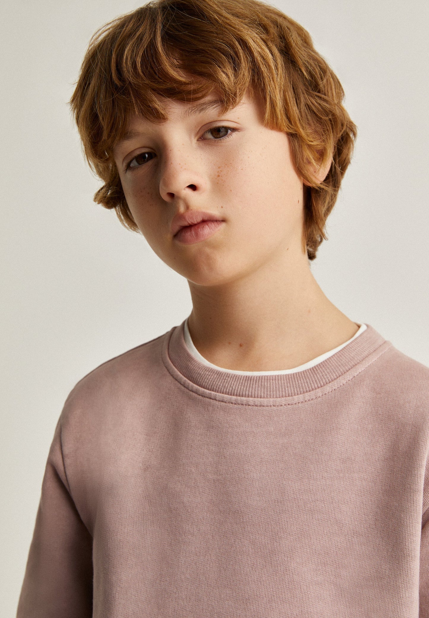 SWEATSHIRT COM BOLSO TIPO FOLE