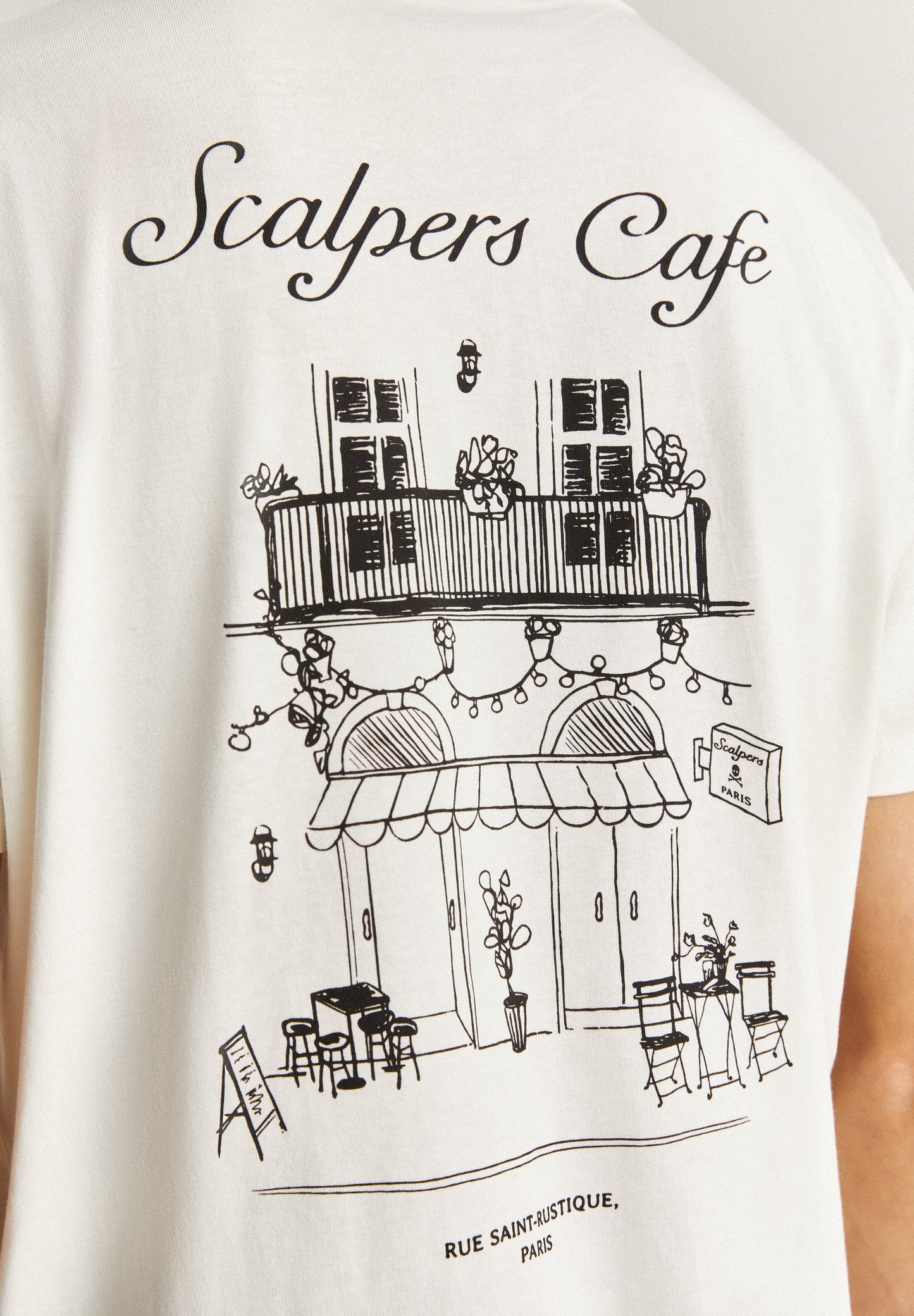 T-SHIRT ALGODÃO COM PADRÃO A CONTRASTAR