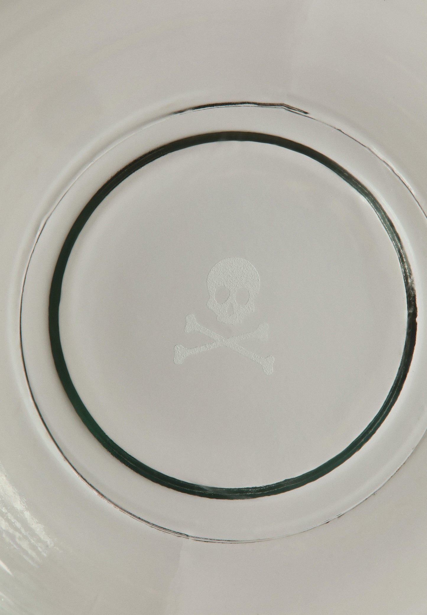 FRASCO DE ARMAZENAMENTO EM MADEIRA