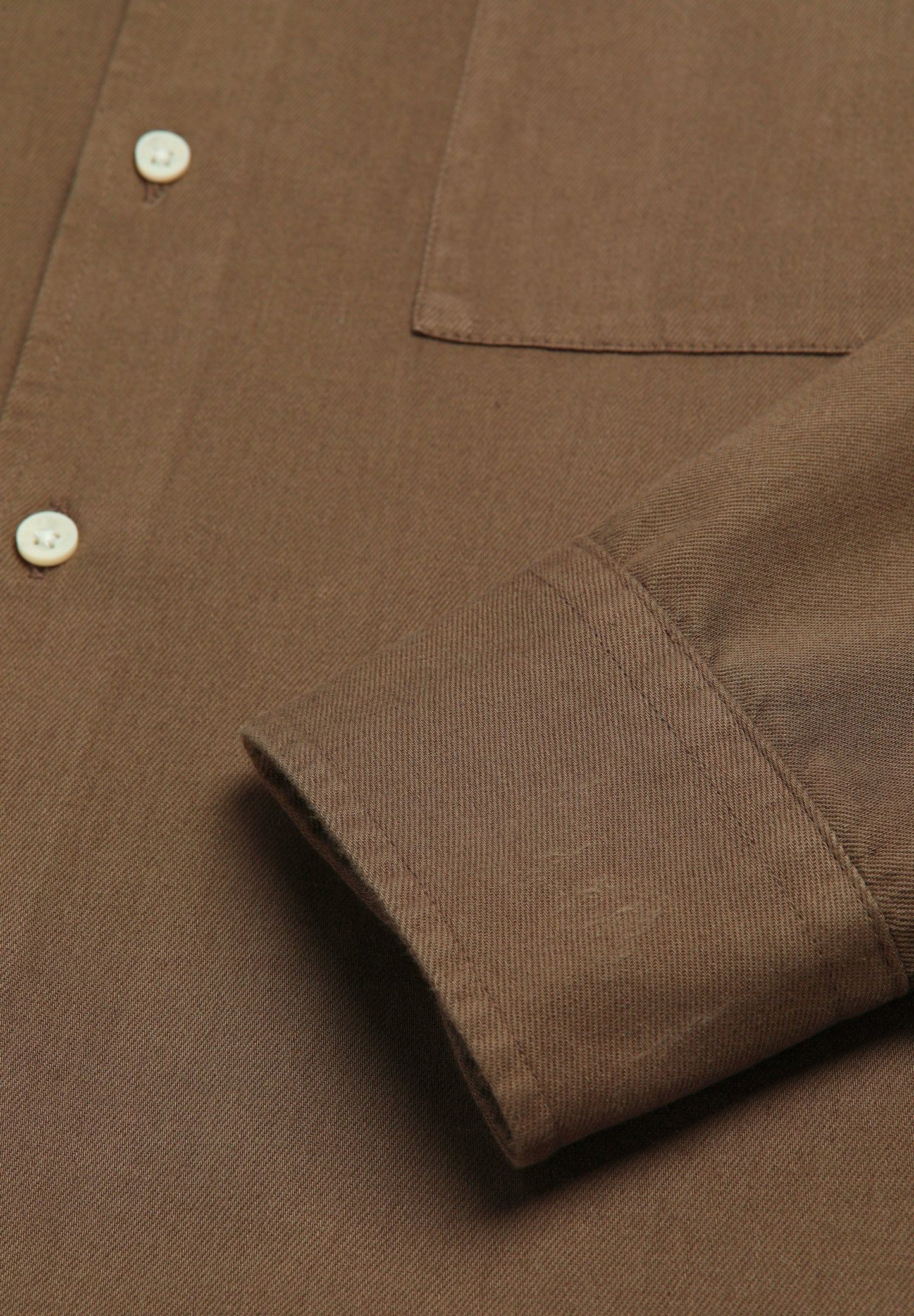 CAMISA DE BOLSO EM ALGODÃO E LINHO