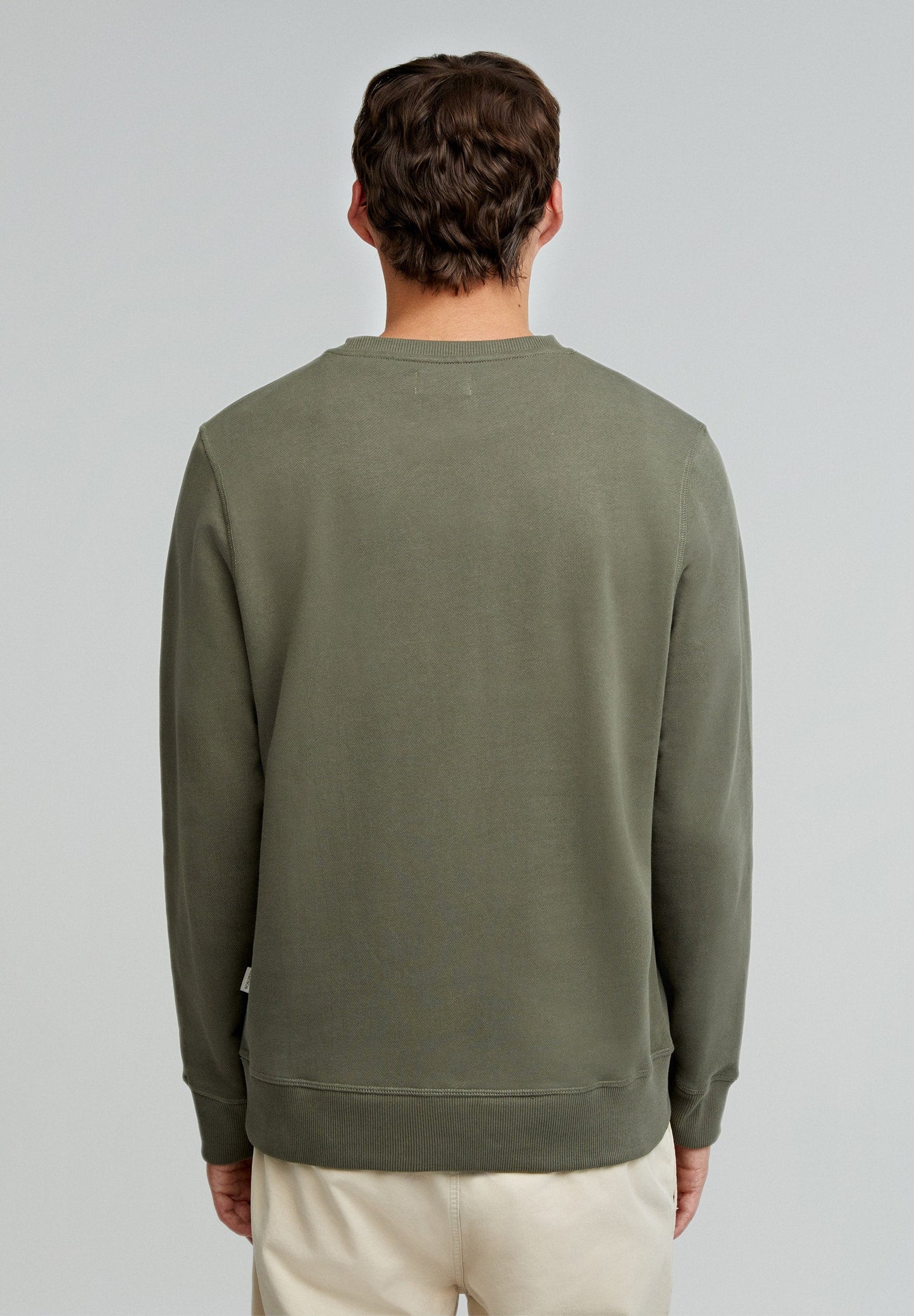 SWEATSHIRT COM SKULL BORDADA