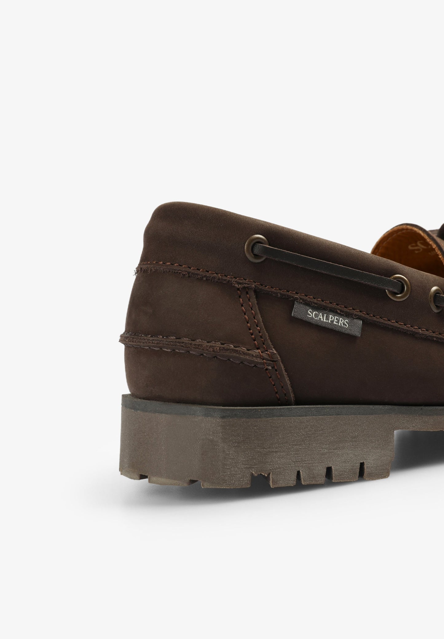 SAPATOS NÁUTICOS COM SOLA DENTADA