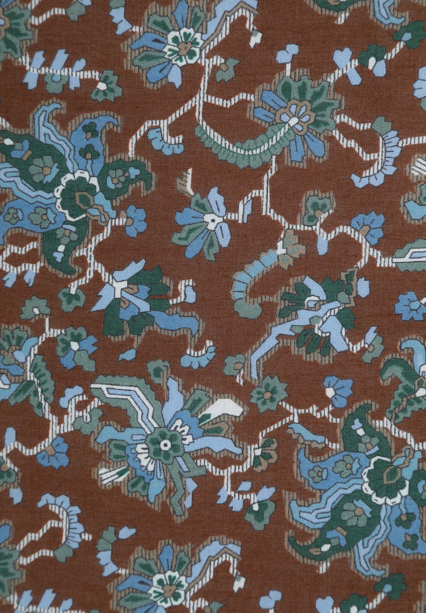 LENÇO COM ESTAMPADO DE FLORES