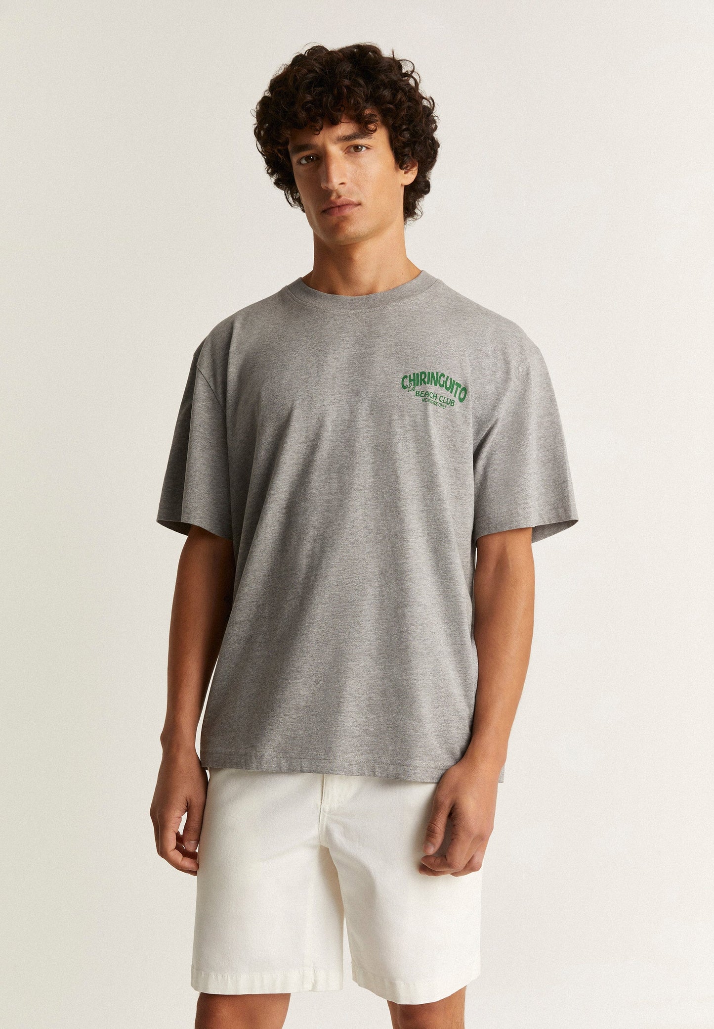 T-SHIRT COM PADRÃO ATRÁS LE CHIRINGUITO
