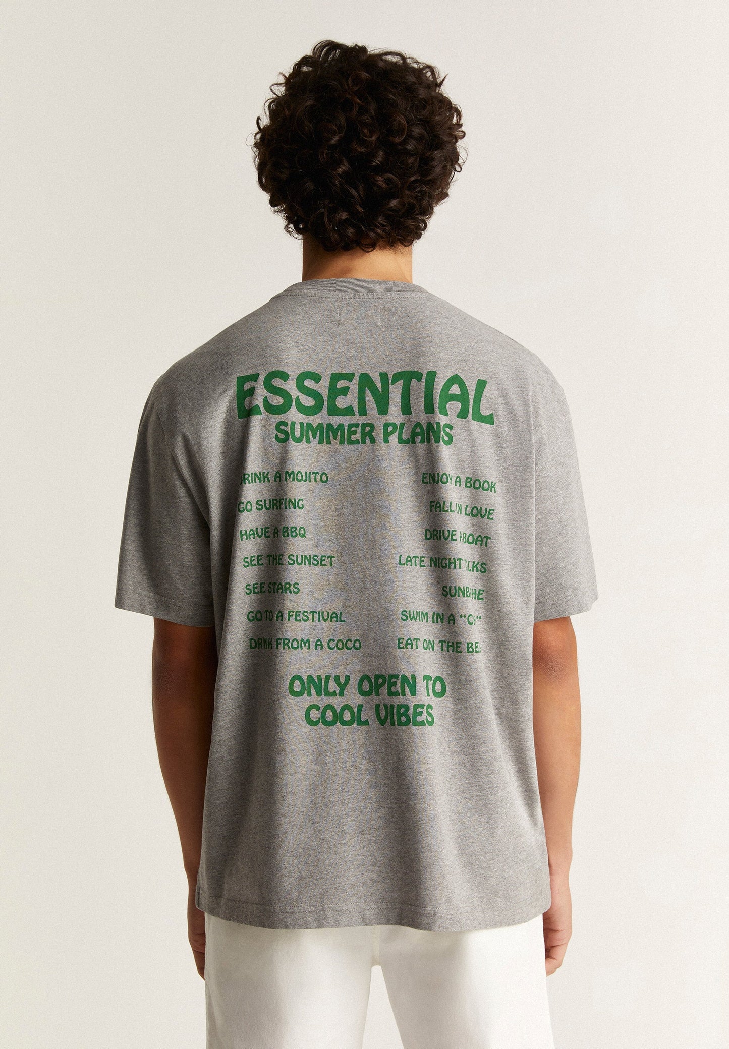 T-SHIRT COM PADRÃO ATRÁS LE CHIRINGUITO