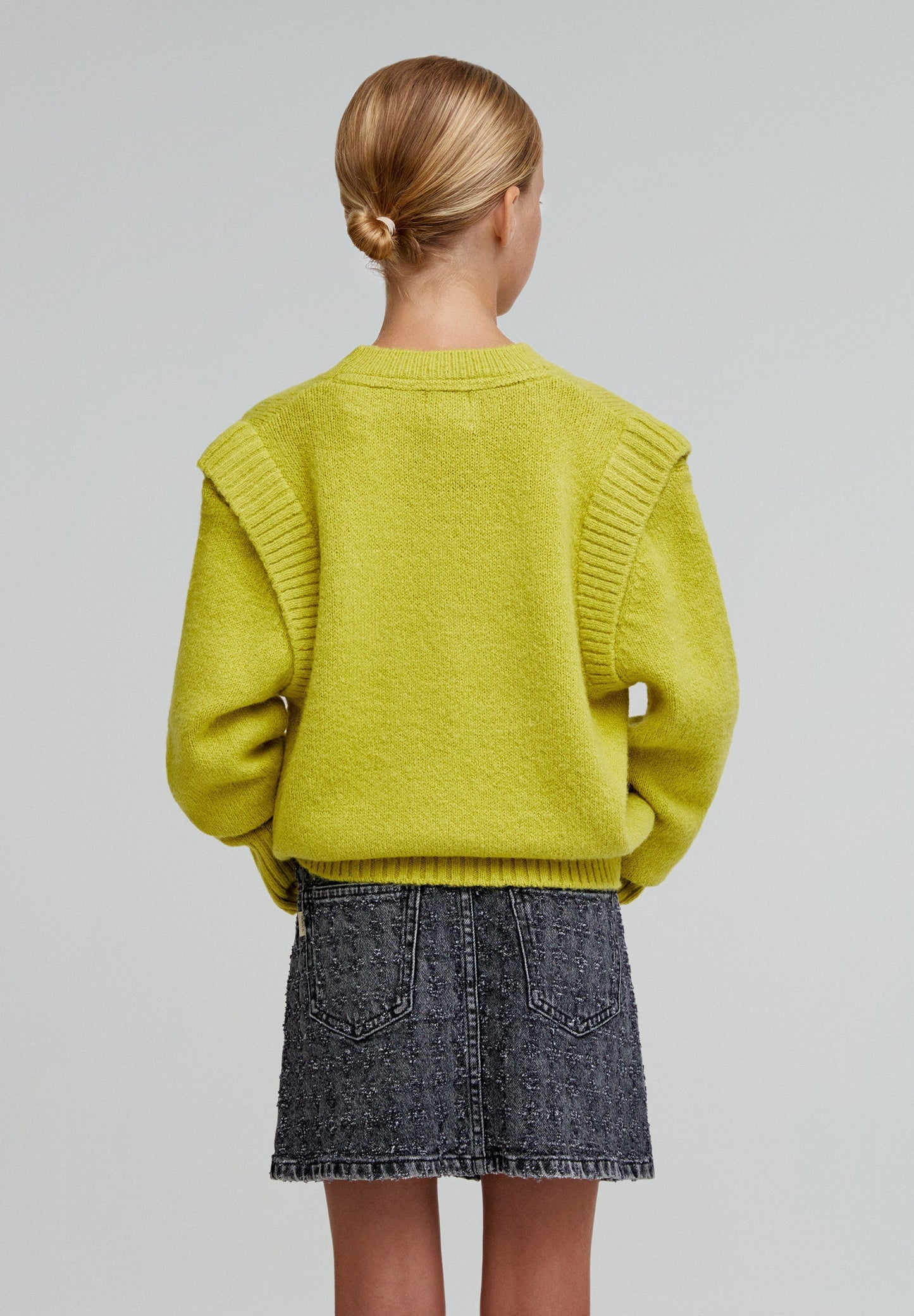 SWEATER PORMENOR DE OMBROS