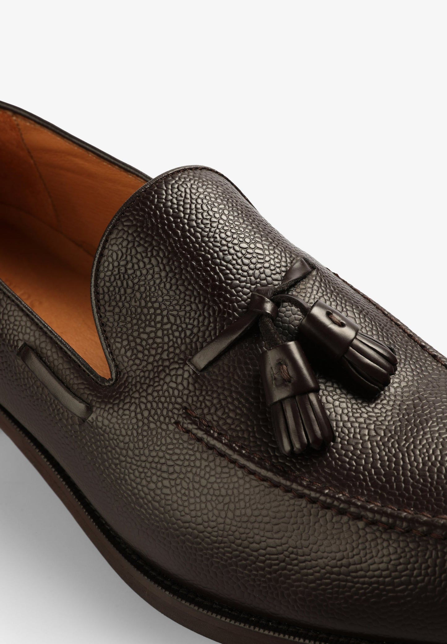 MOCASSINS EM PELE COM BORLAS