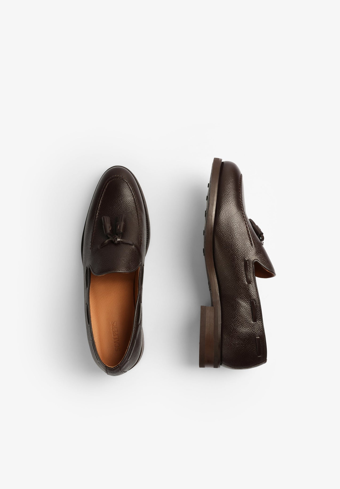 MOCASSINS EM PELE COM BORLAS