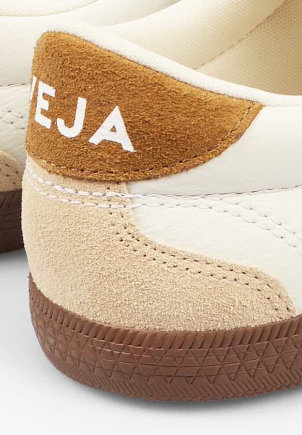 VEJA | SAPATILHAS VOLLEY CANVAS