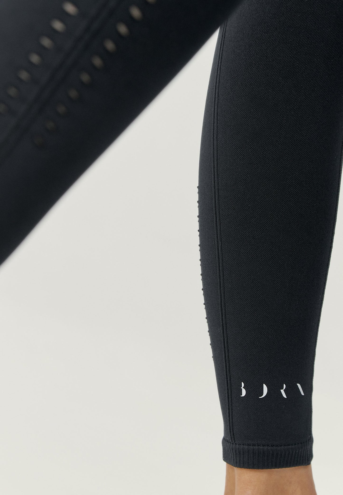 BORN LIVING YOGA | LEGGINGS INDIA