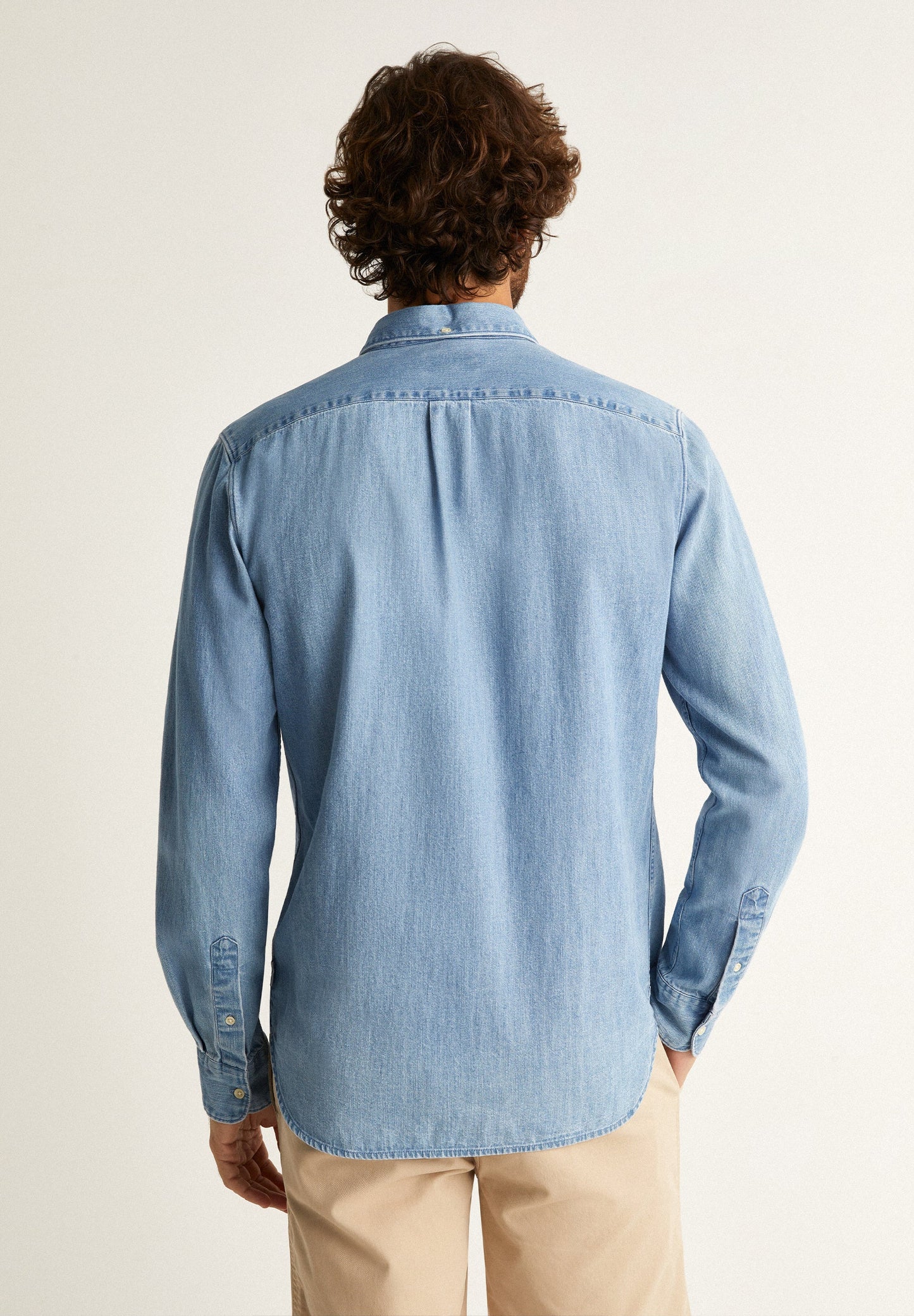 CAMISA DENIM BOTÕES BOLSO