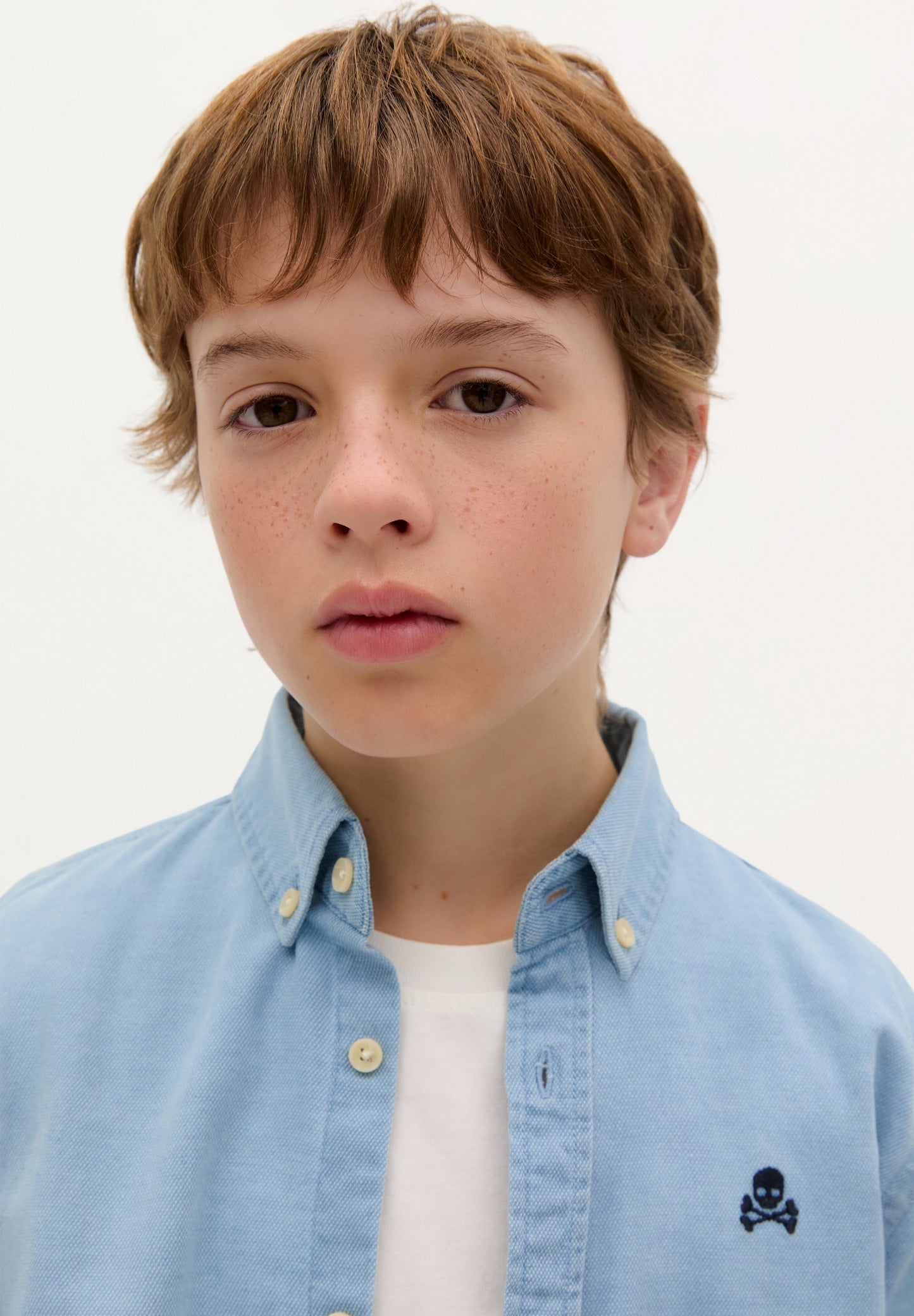 CAMISA DENIM DECOTE COM BOTÕES