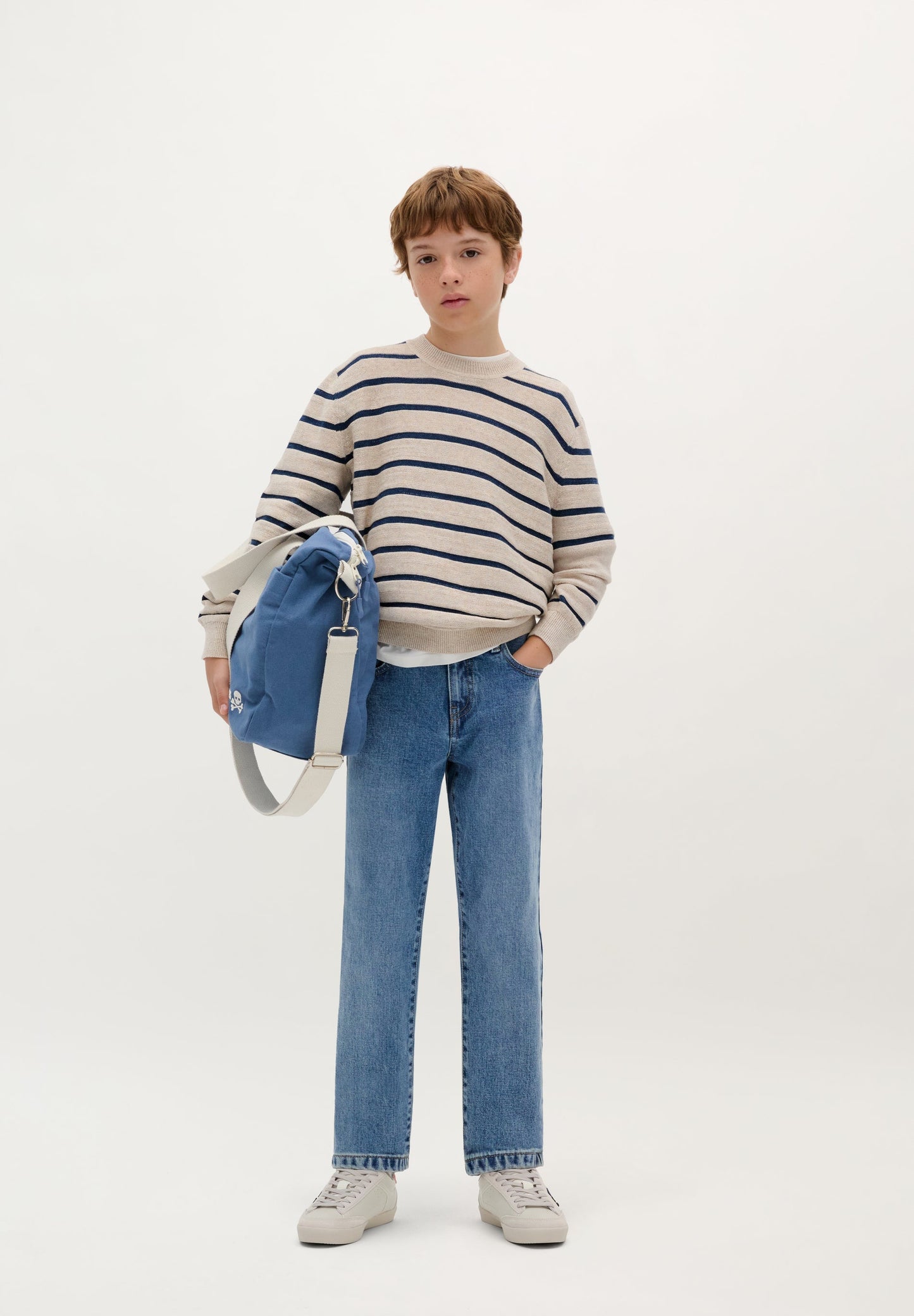 SWEATER ÀS RISCAS COM DECOTE REDONDO