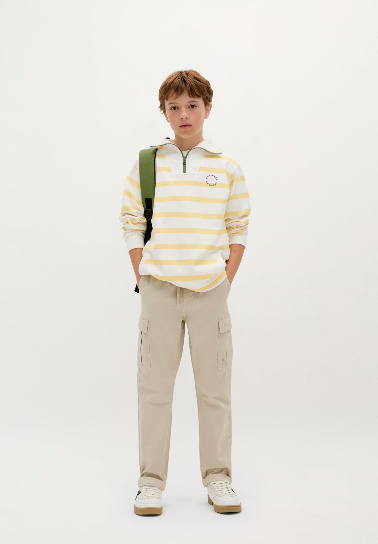 SWEATSHIRT COM PADRÃO ÀS RISCAS