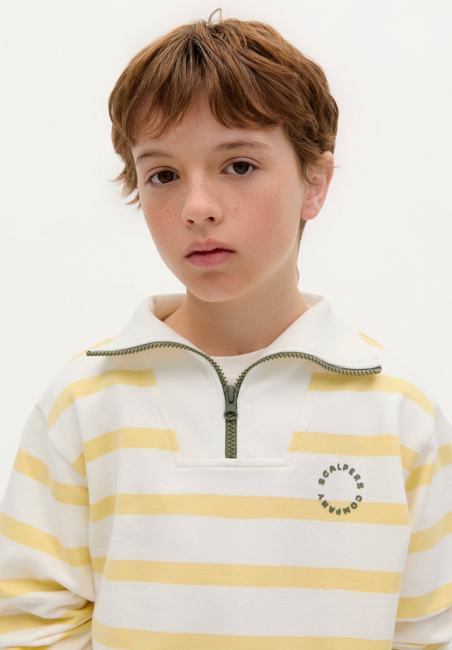SWEATSHIRT COM PADRÃO ÀS RISCAS