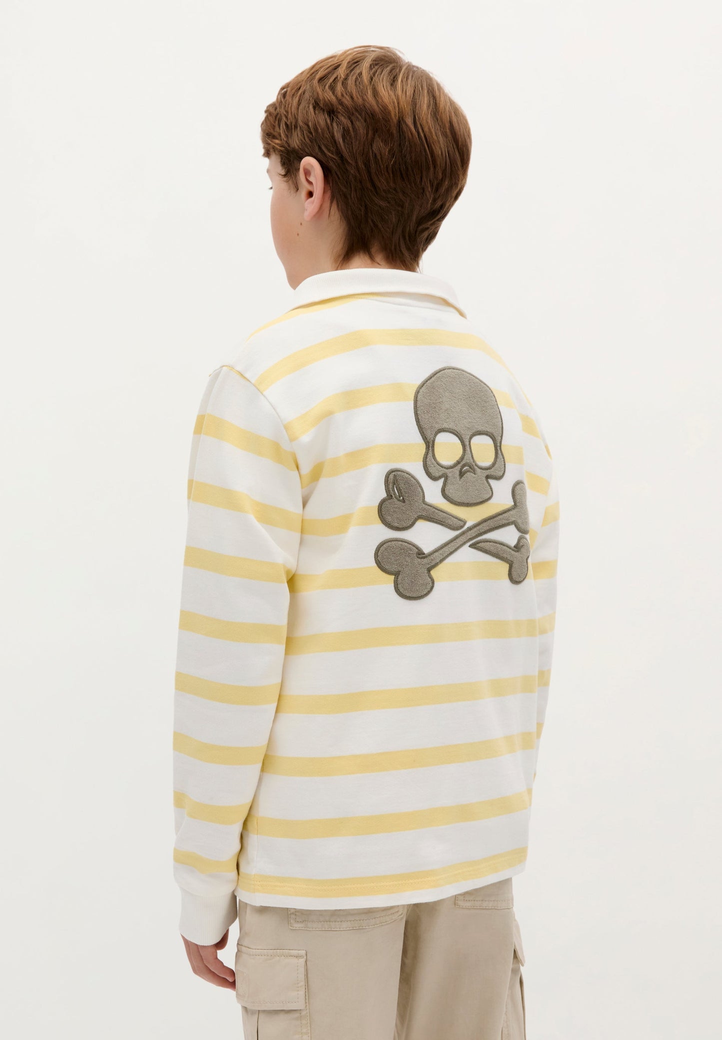 SWEATSHIRT COM PADRÃO ÀS RISCAS