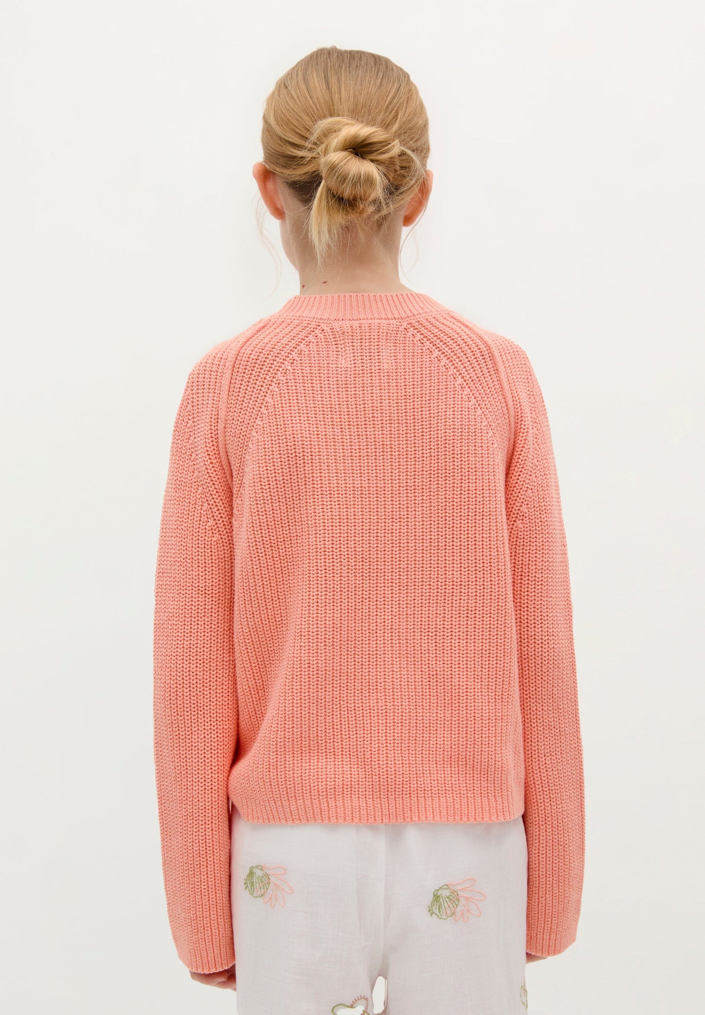 SWEATER CANELADA COM ABERTURAS