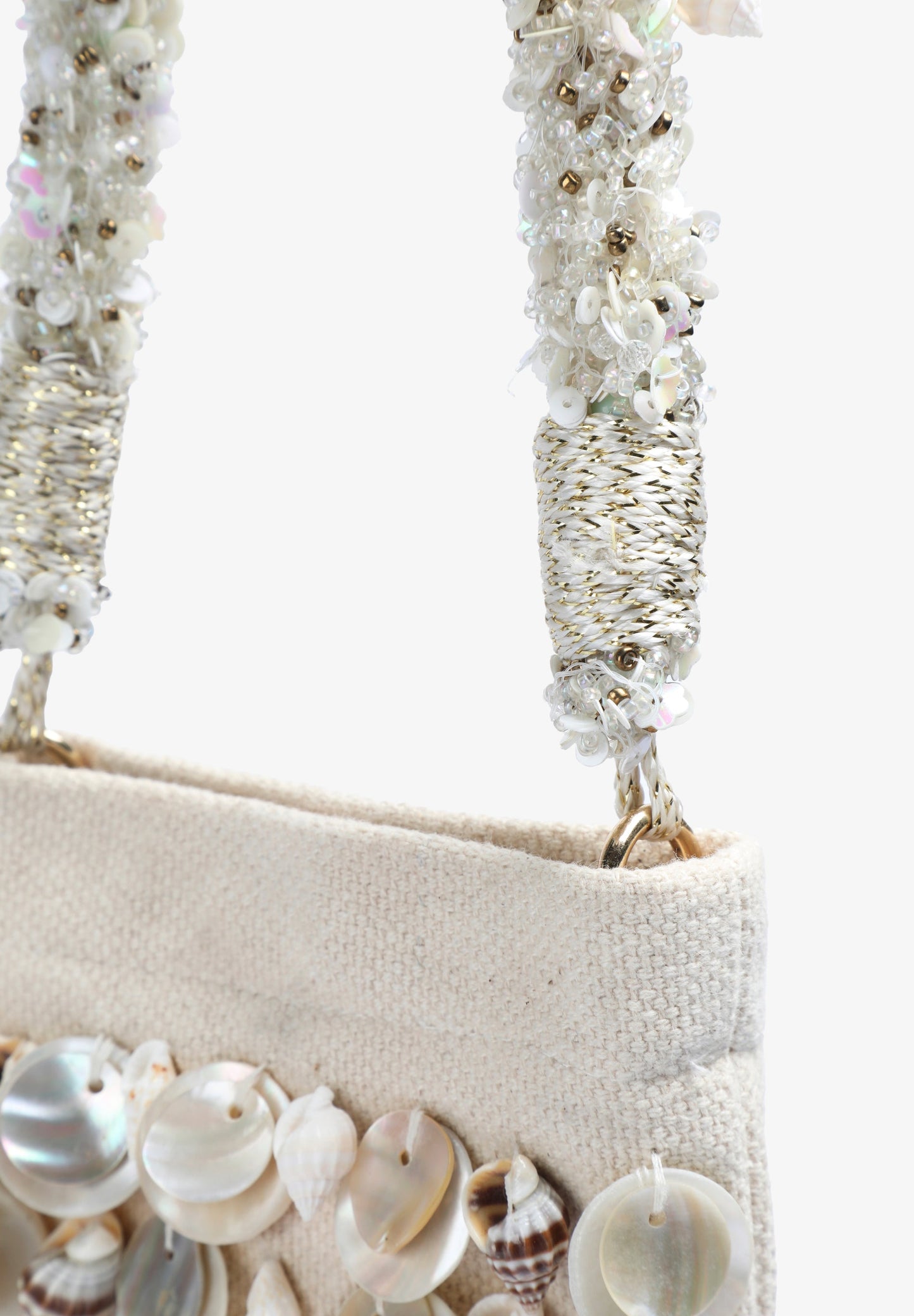 BOLSA COM PORMENORES DE CONCHAS