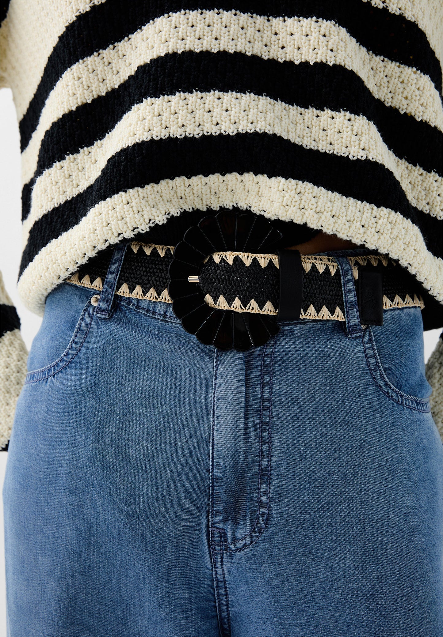 SWEATER ÀS RISCAS EM CROCHET