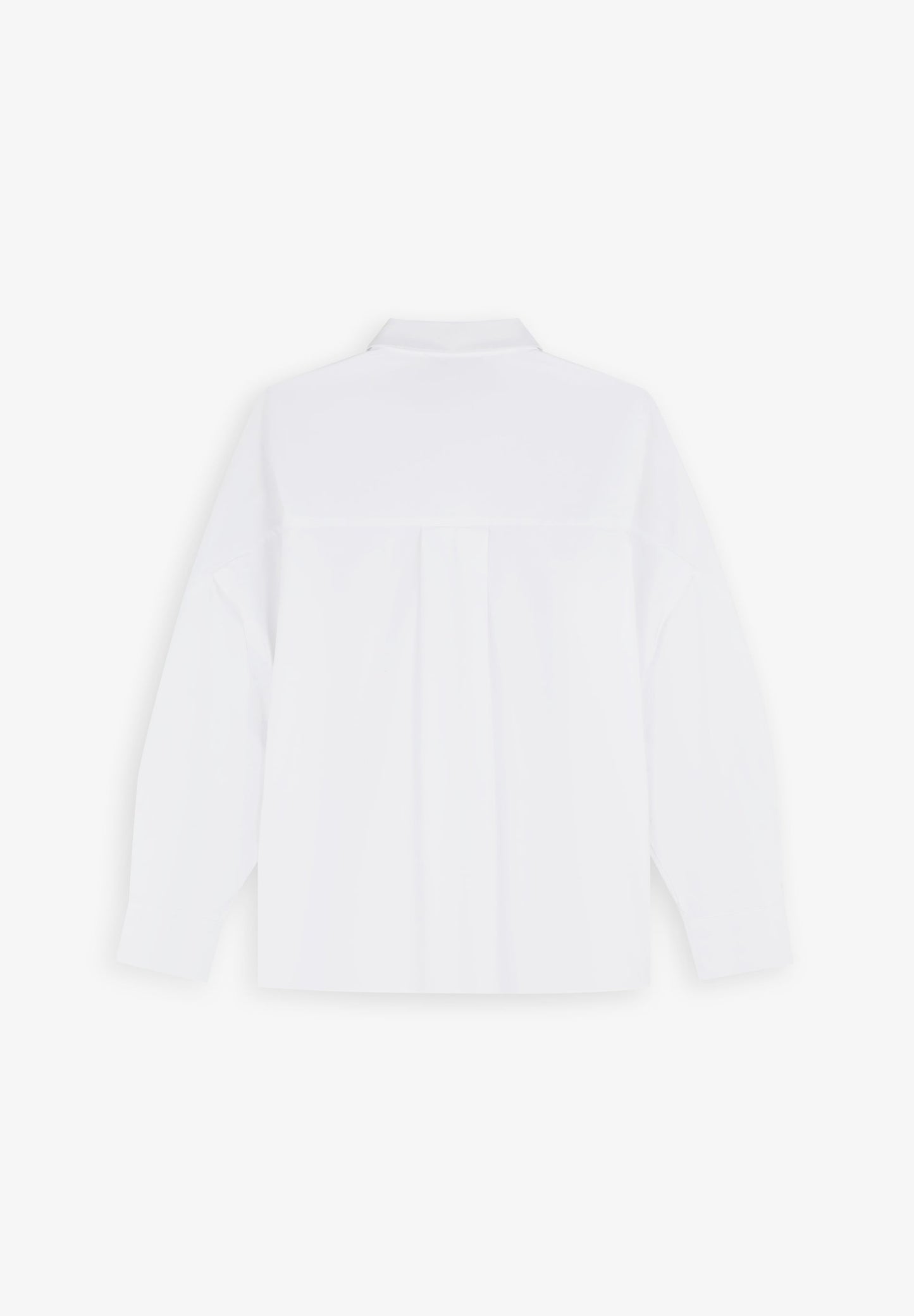 CAMISA COM PORMENORES PLISSADOS